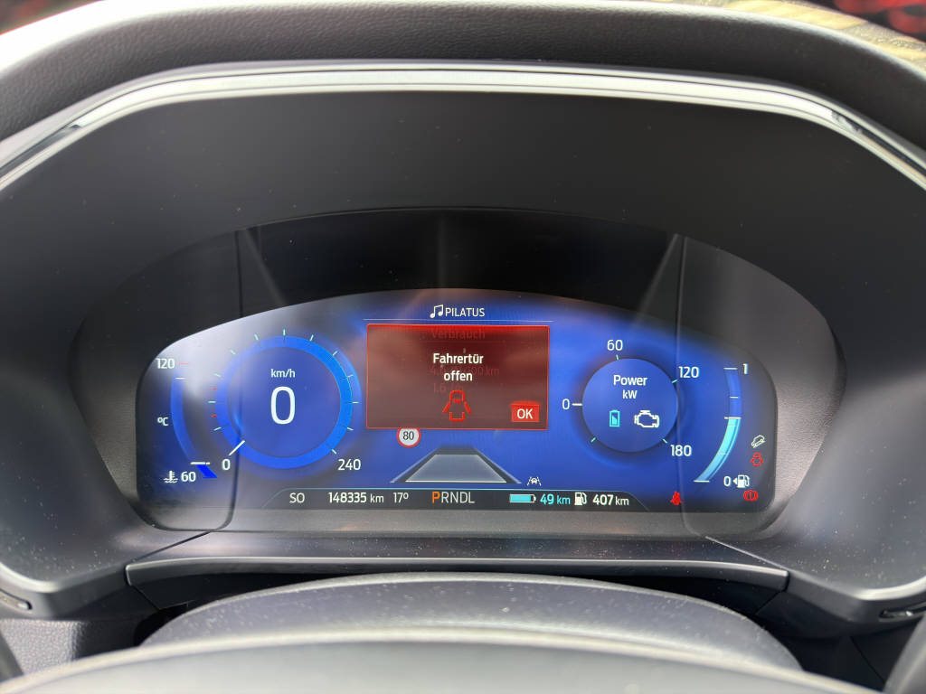 FORD Kuga 2.5 Plug-in Hybrid ST-Line-image-10