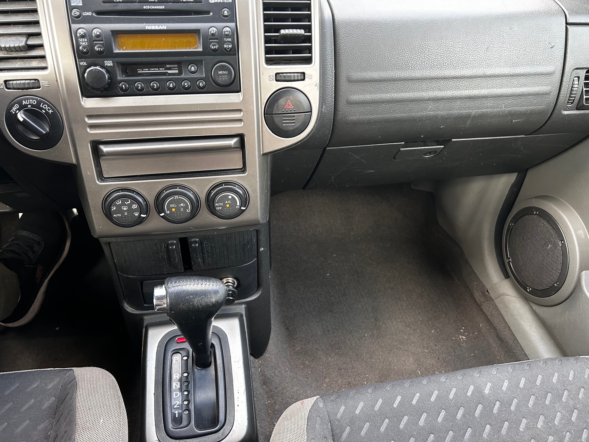 NISSAN X-Trail 2.5 16V LE 4WD-image-12