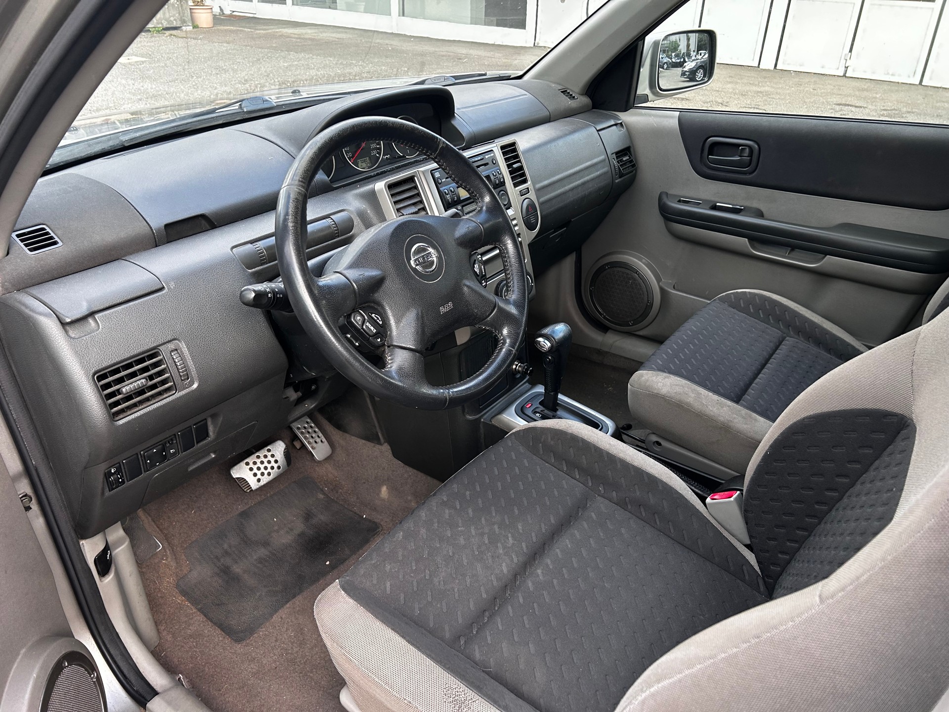 NISSAN X-Trail 2.5 16V LE 4WD-image-10
