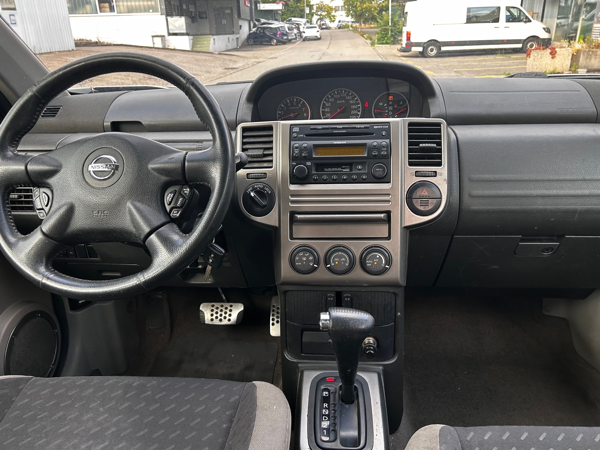 NISSAN X-Trail 2.5 16V LE 4WD-image-9