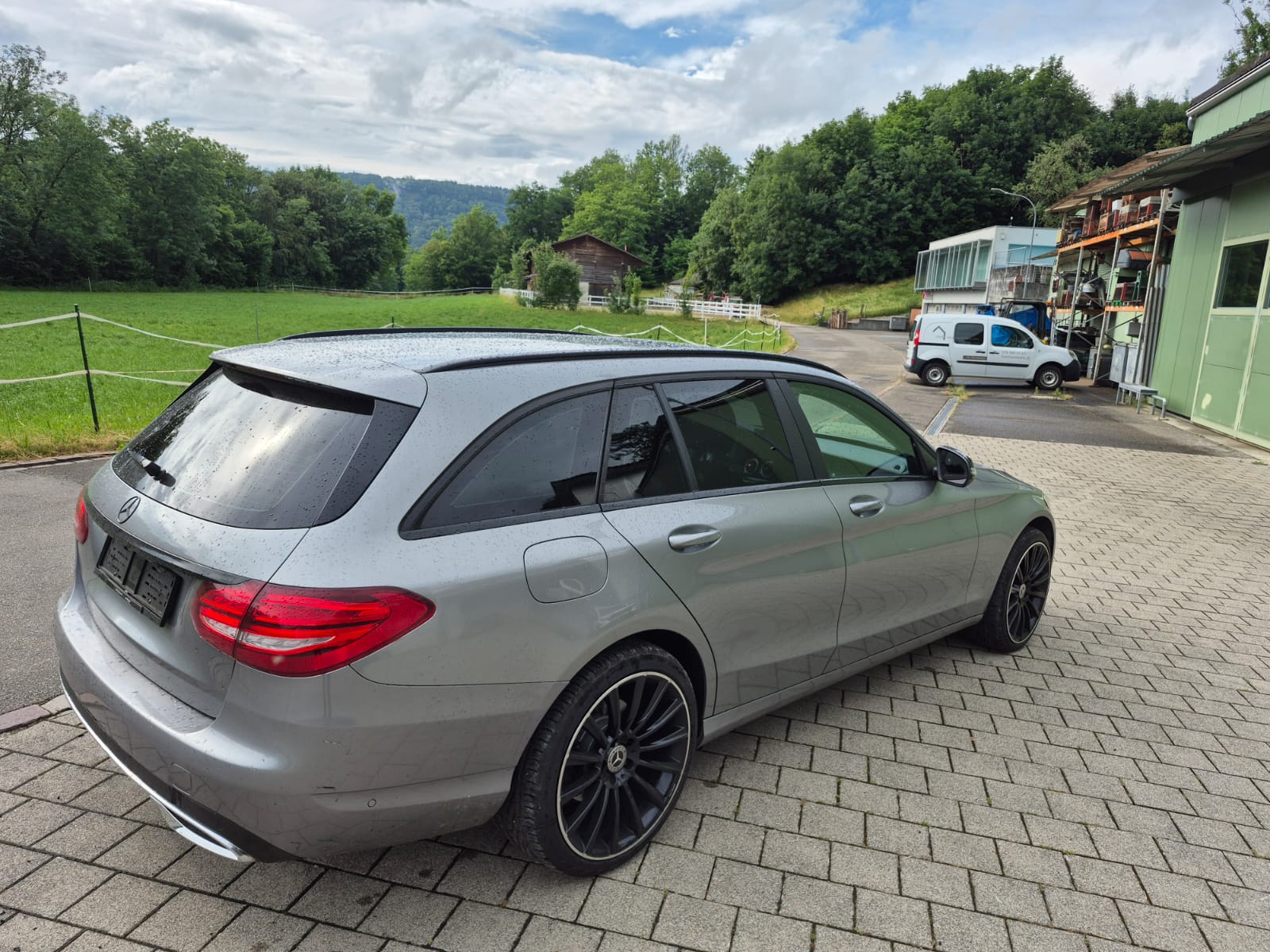 MERCEDES-BENZ C 250 BlueTEC 7G-Tronic-image-4