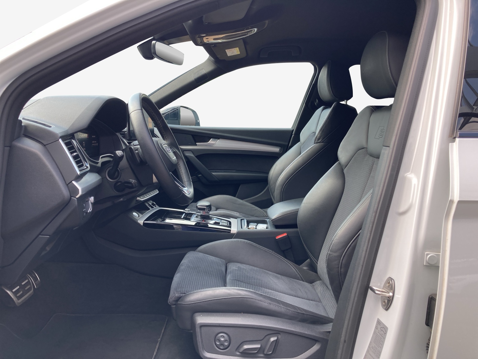 AUDI Q5 45 TFSI S-line quattro S-tronic-image-7