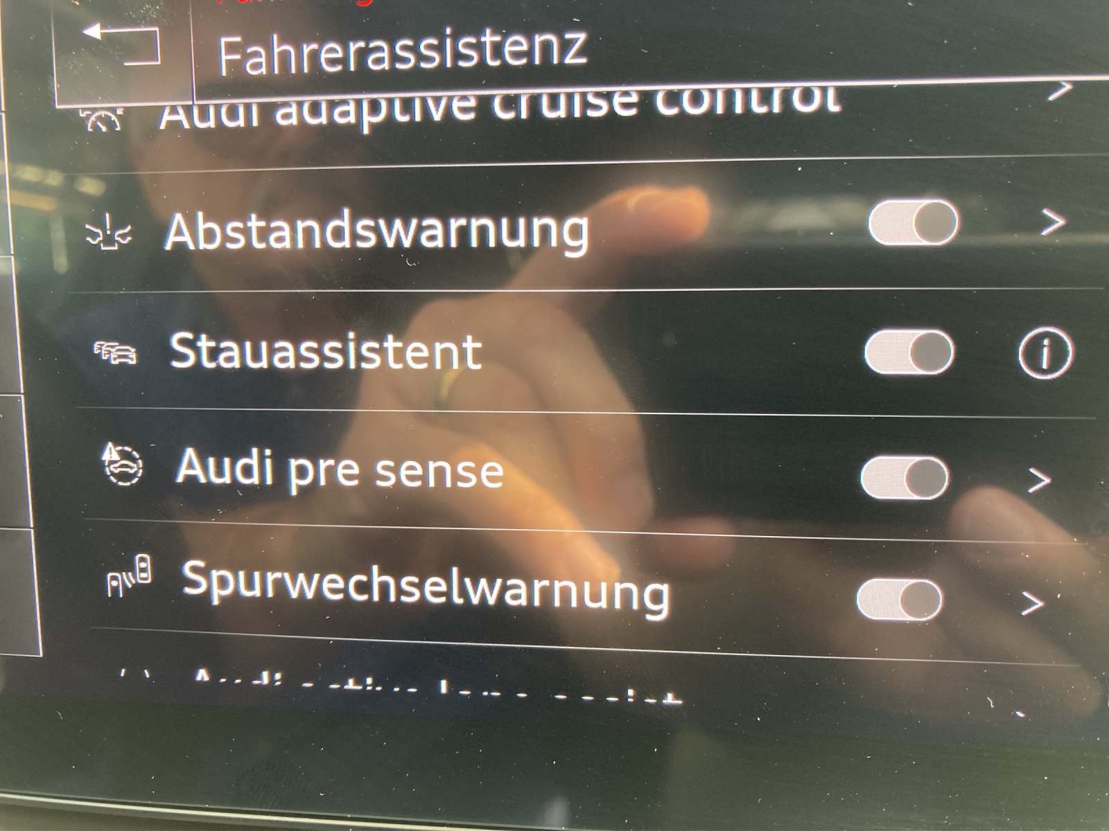 AUDI Q5 45 TFSI S-line quattro S-tronic-image-14