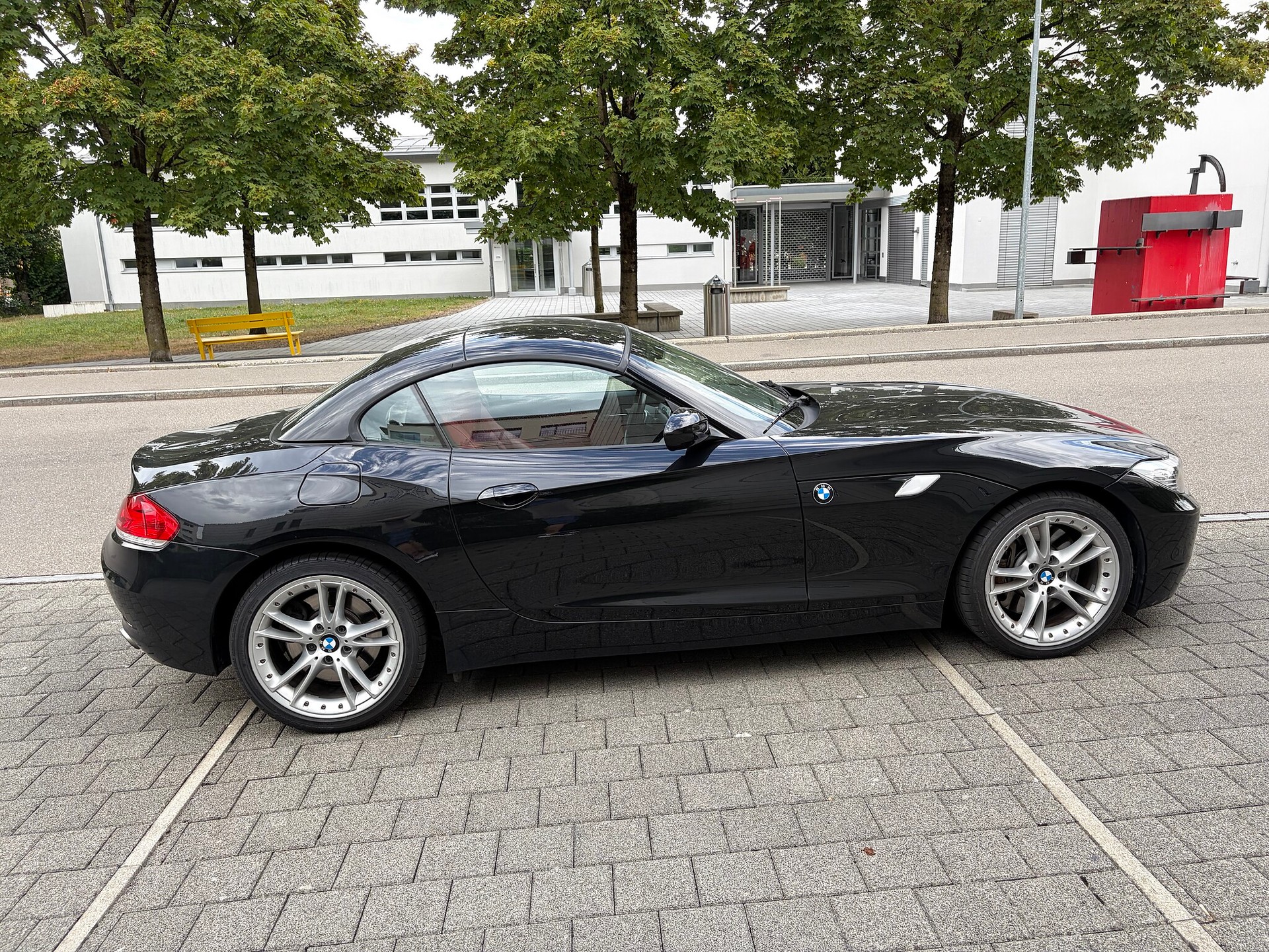 BMW Z4 sDrive35i DKG-image-3