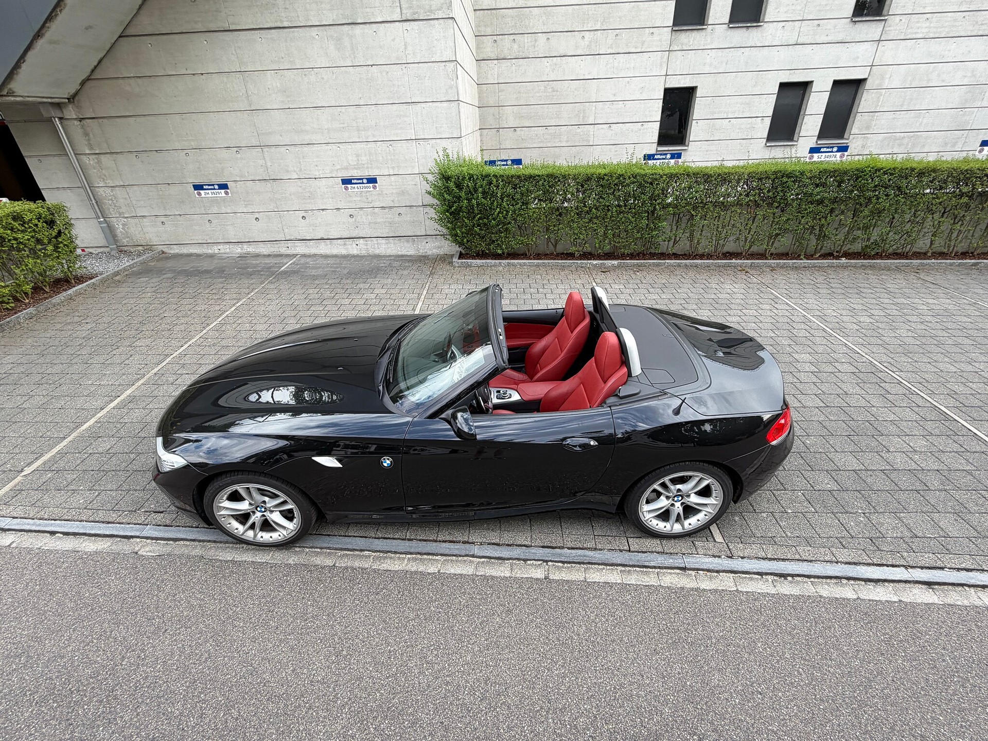 BMW Z4 sDrive35i DKG-image-12