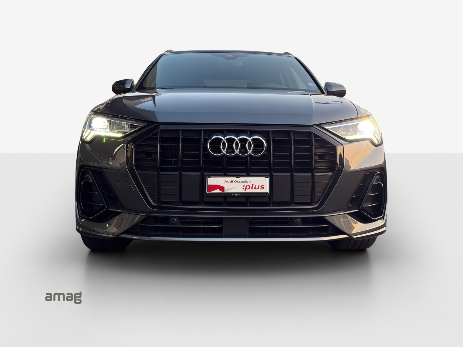 AUDI Q3 35 TFSI S line Attraction S-tronic-image-6