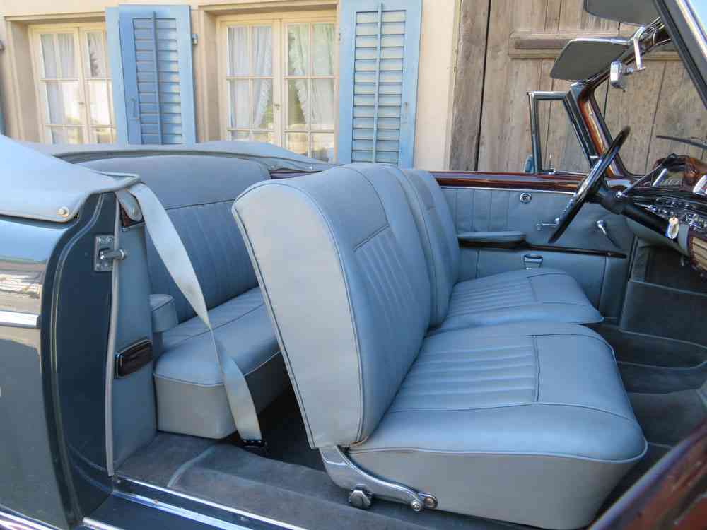 MERCEDES-BENZ 220 S-image-7