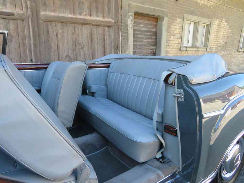 MERCEDES-BENZ 220 S-image-8