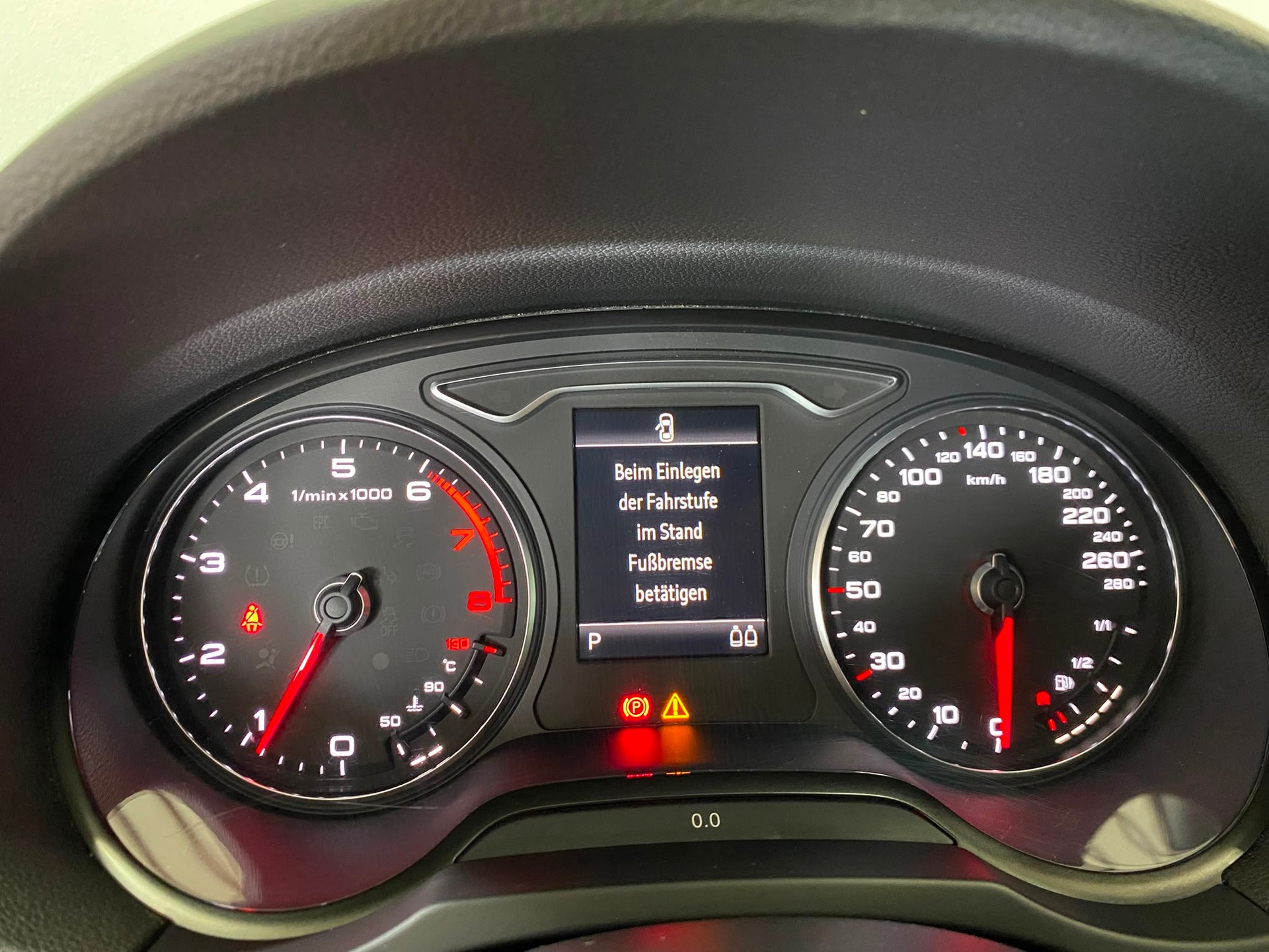 AUDI A3 Cabriolet 1.8 TFSI S-Line Ambition quattro S-tronic-image-14