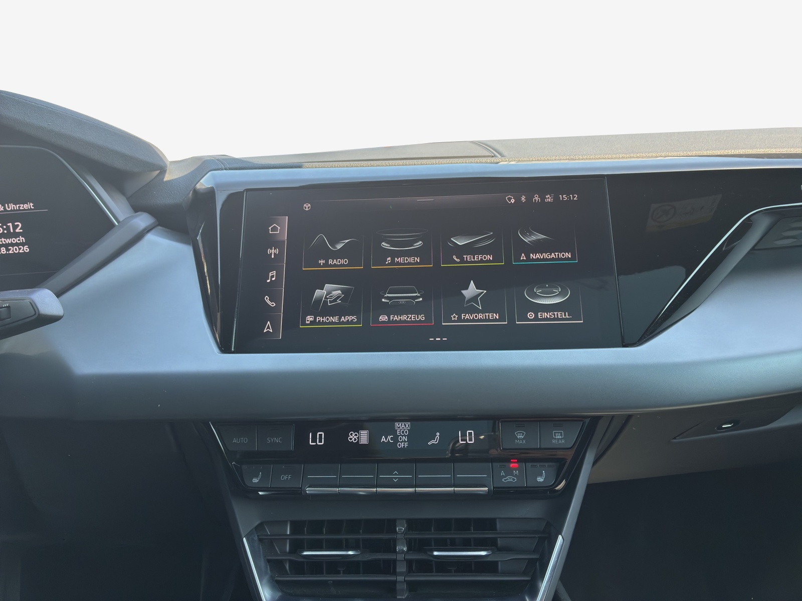AUDI e-tron GT quattro-image-8