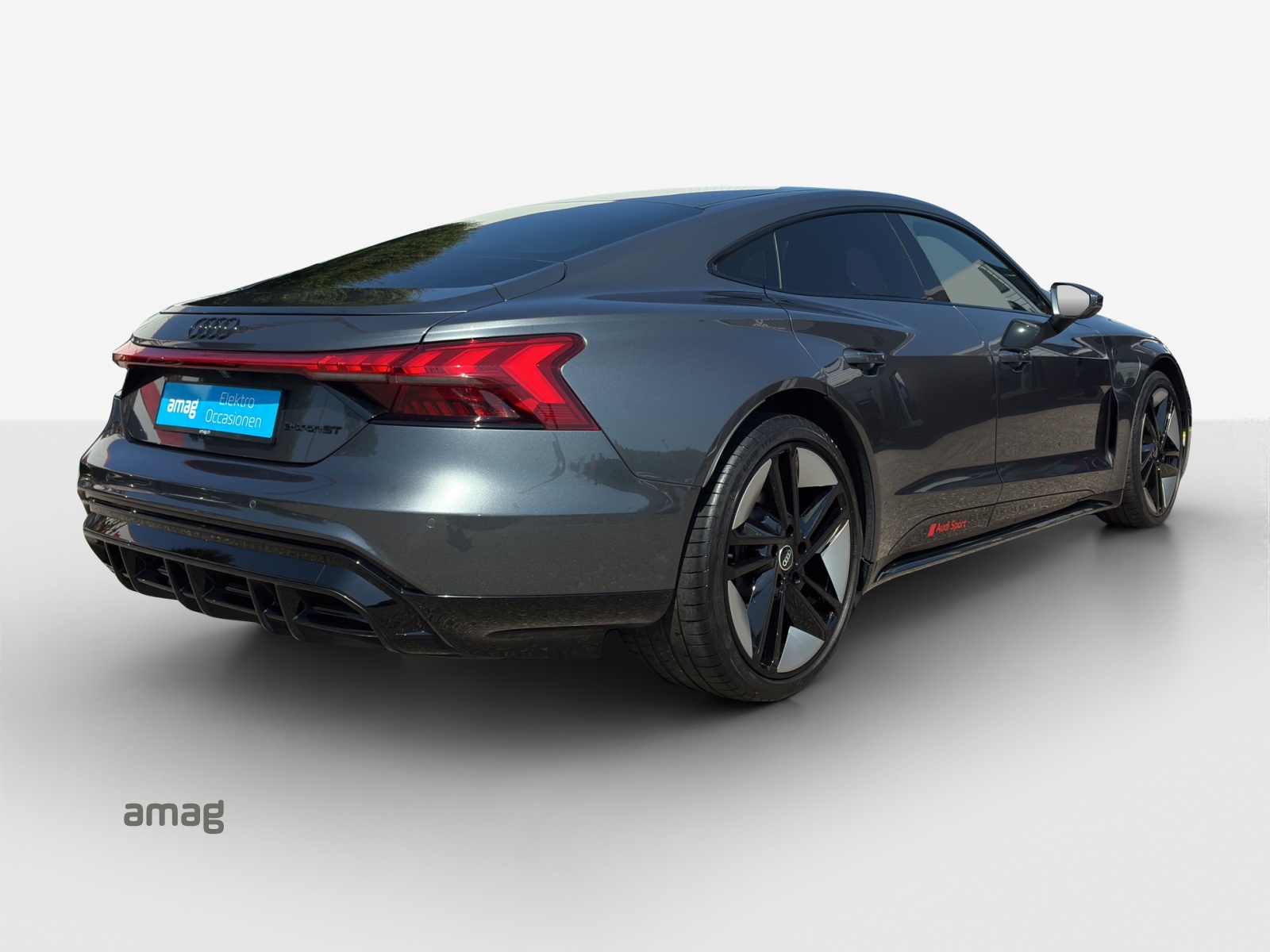 AUDI e-tron GT quattro-image-2