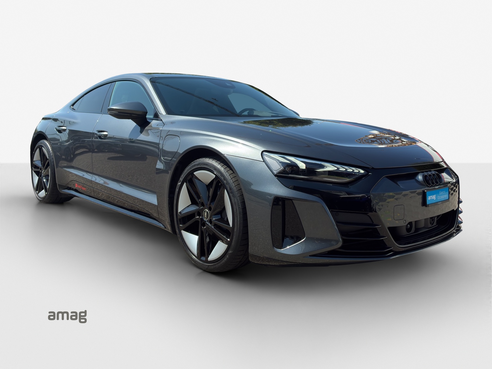 AUDI e-tron GT quattro-image-3