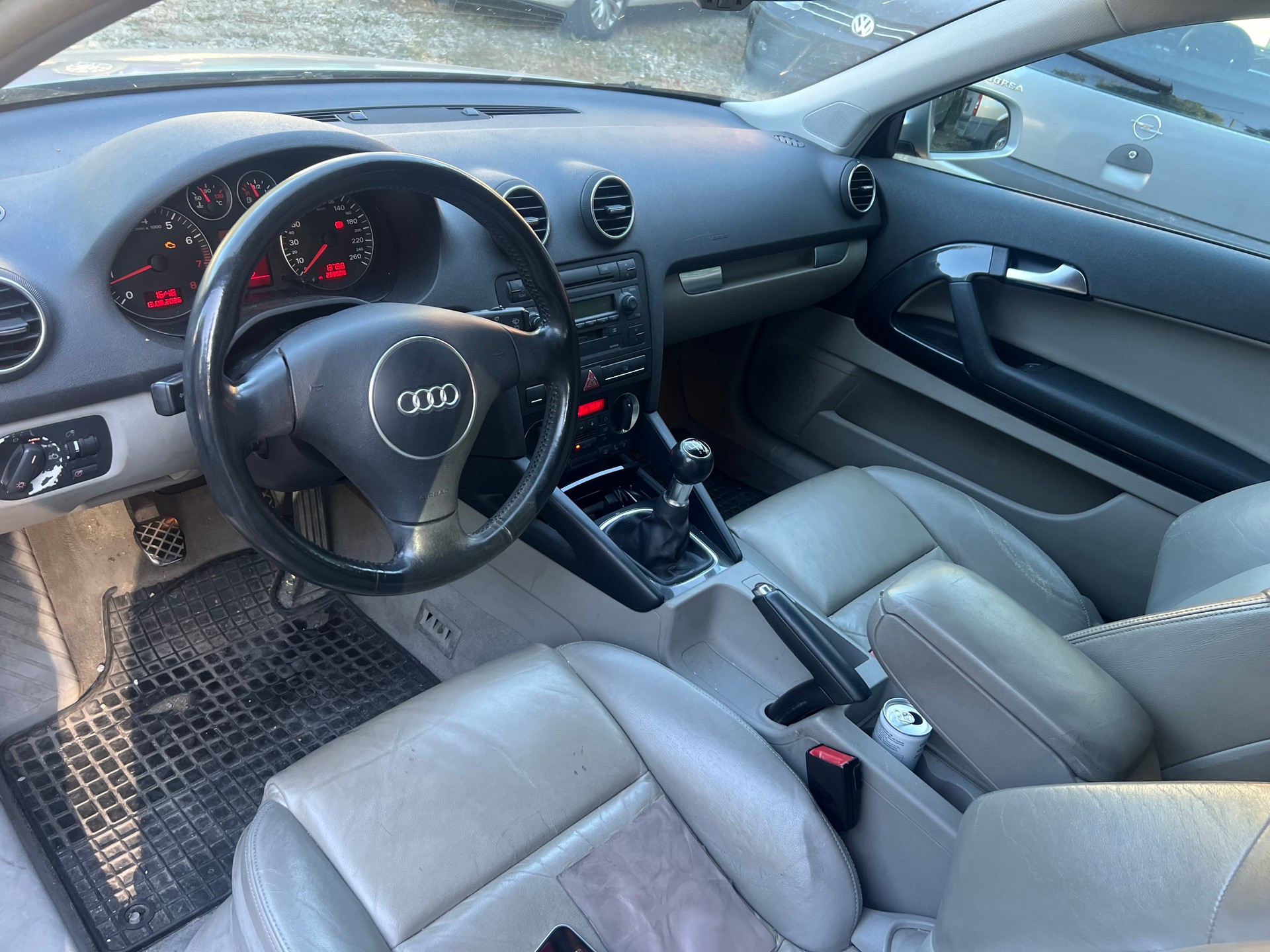 AUDI A3 2.0 FSI Attraction-image-8