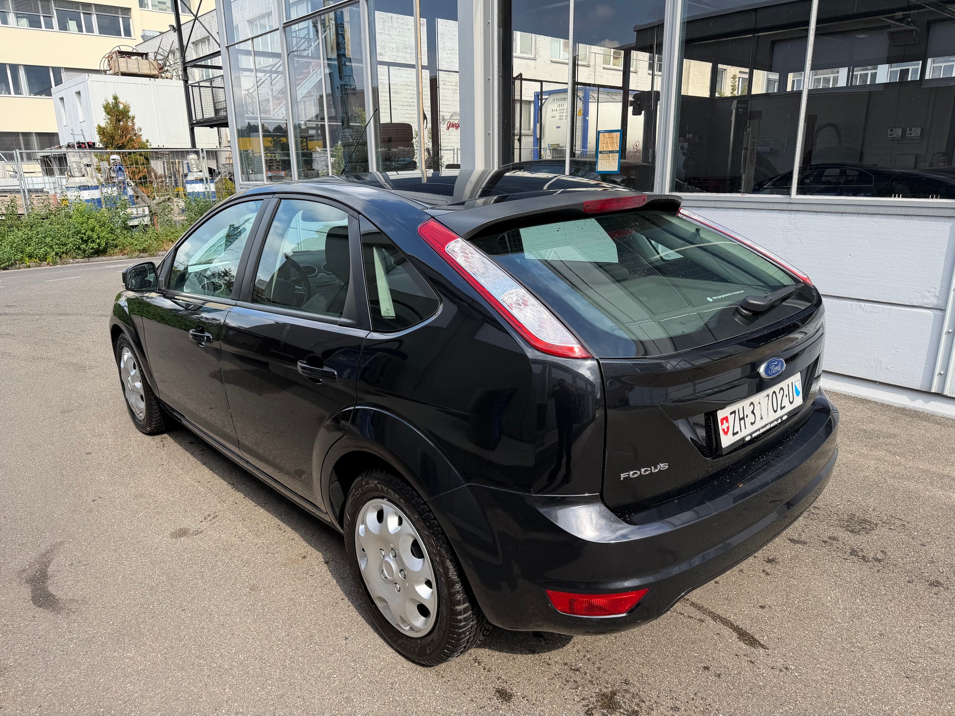 FORD Focus 2.0i Titanium Automatic-image-5