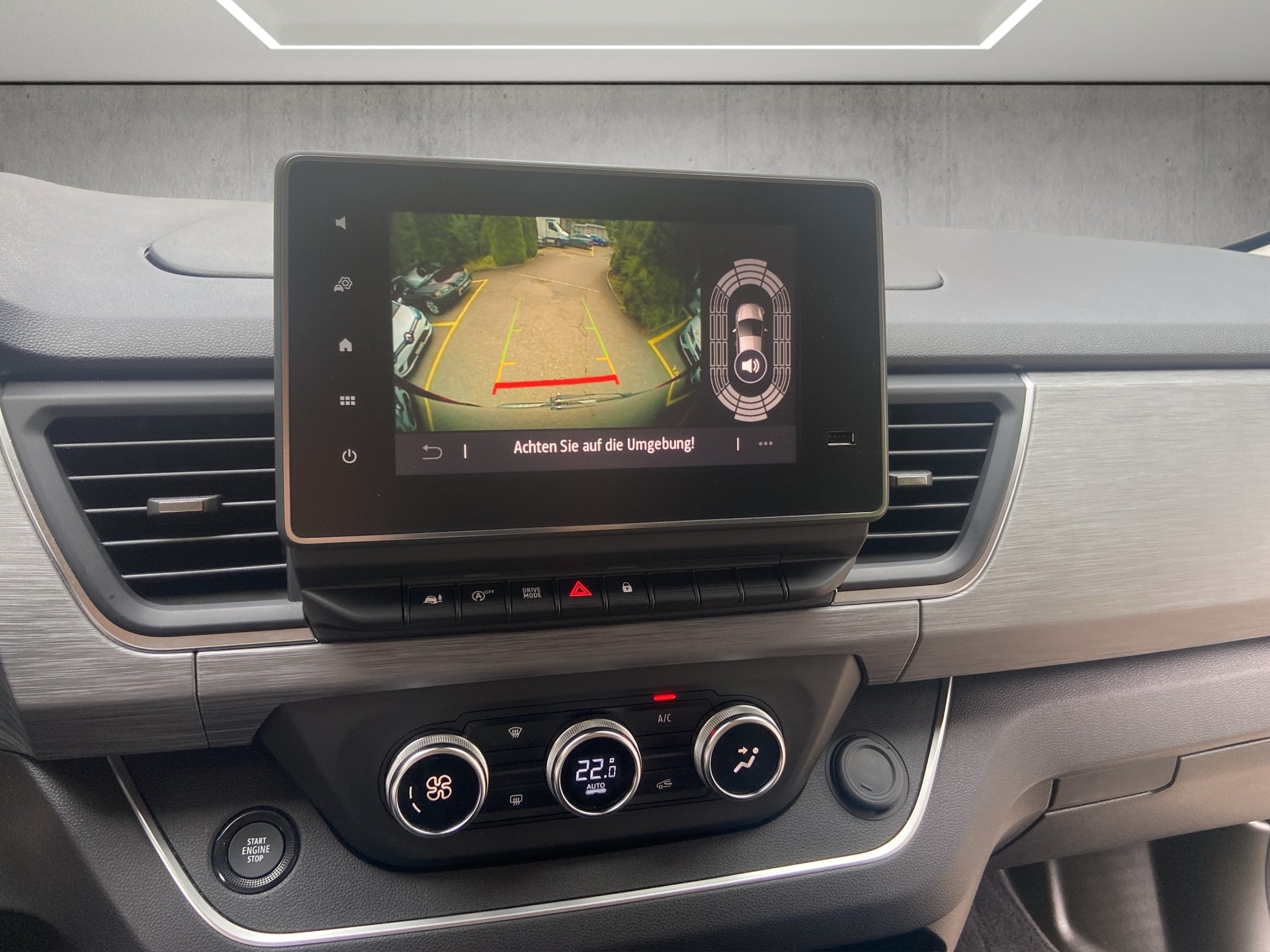 RENAULT Trafic Blue dCi 170 Spaceclass EDC-image-8