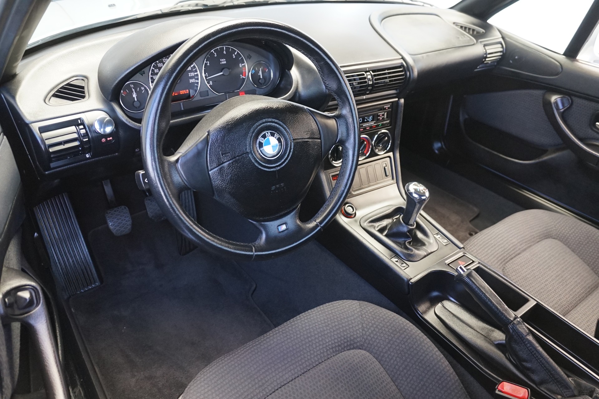 BMW Z3 1.9i Roadster Handschalter !! sehr gepflegt!!-image-22