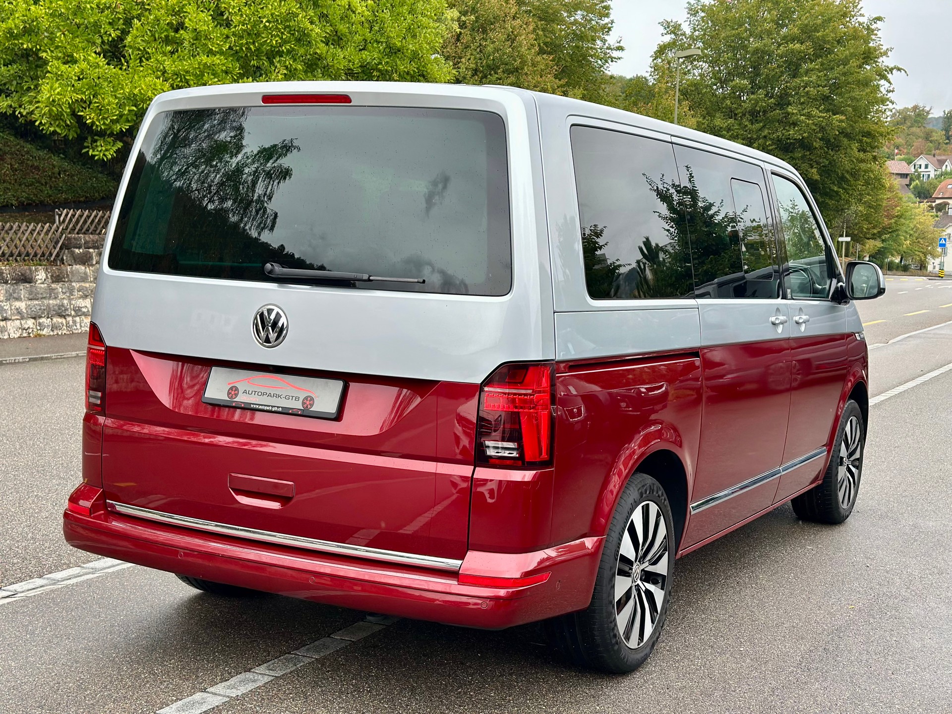 VW T6.1 Multivan 2.0 TDI Highline Liberty 4Motion DSG-image-6