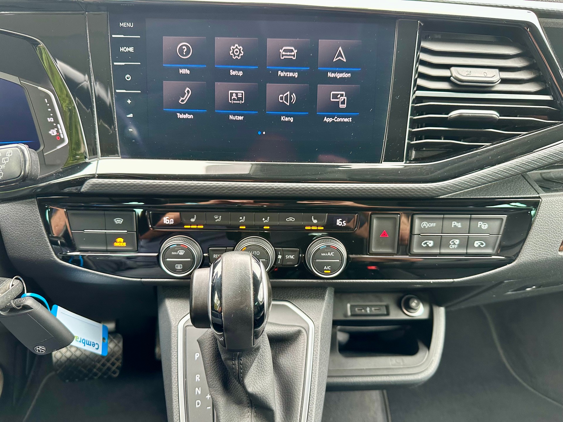 VW T6.1 Multivan 2.0 TDI Highline Liberty 4Motion DSG-image-18