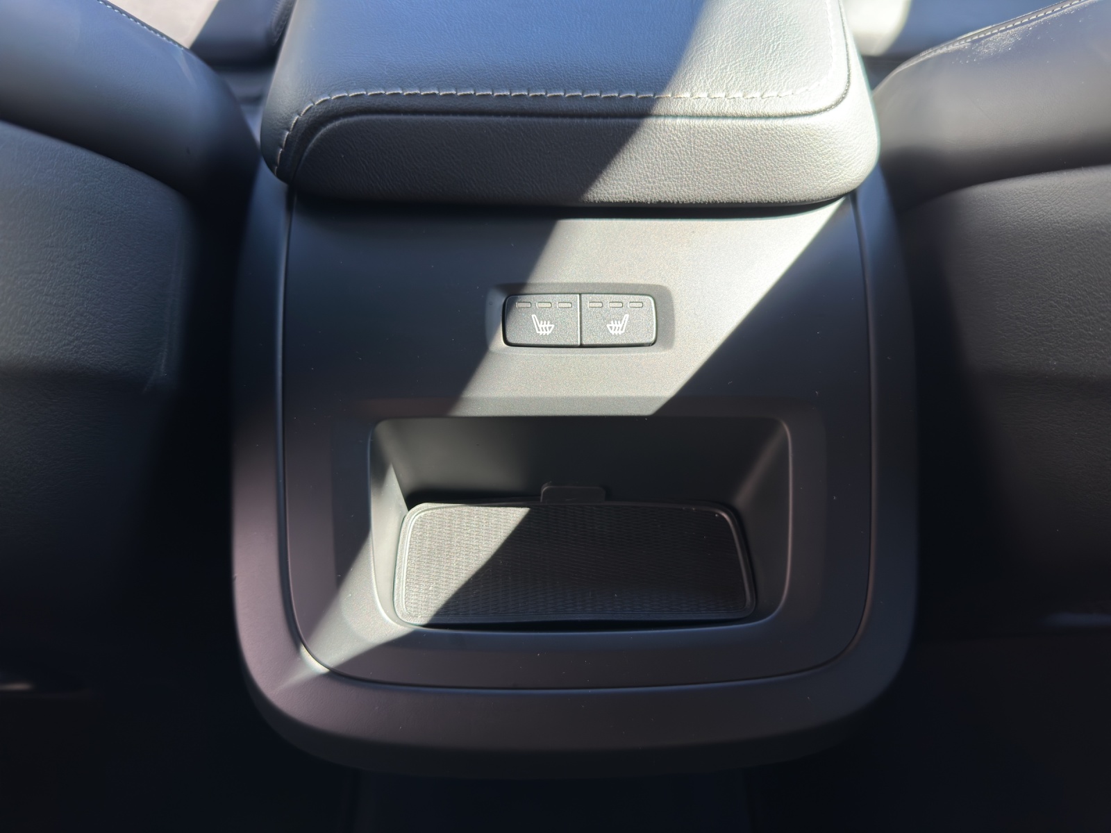 Image VOLVO XC60 XC60 2.0 B5 MH Plus Dark AWD