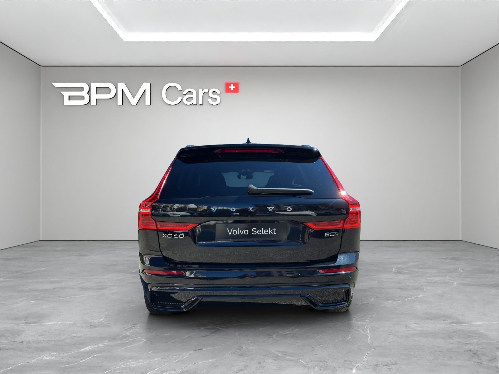 VOLVO XC60 2.0 B5 MH Plus Dark AWD-image-3