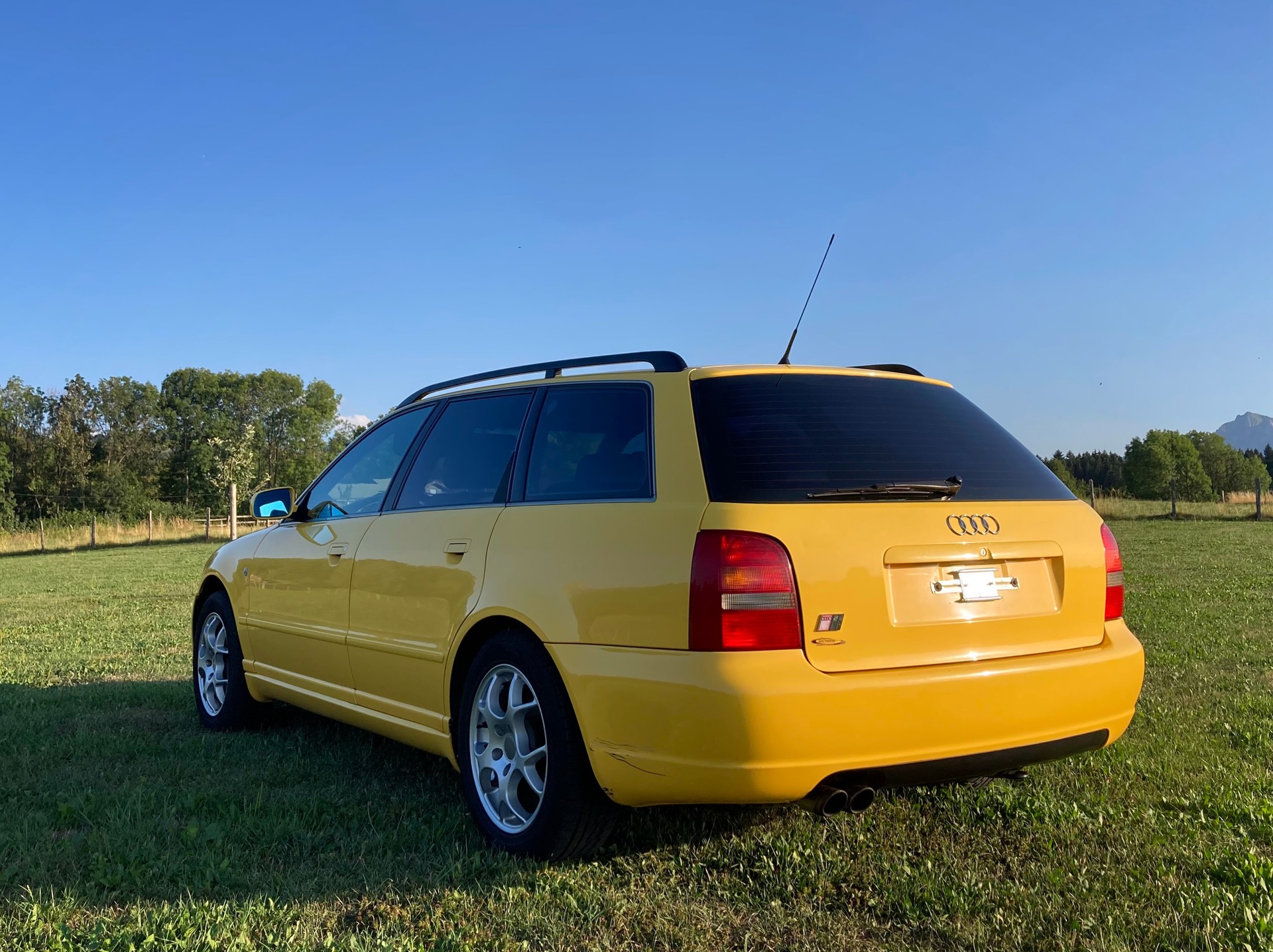 AUDI 2.7 V6 Biturbo quattro-image-1