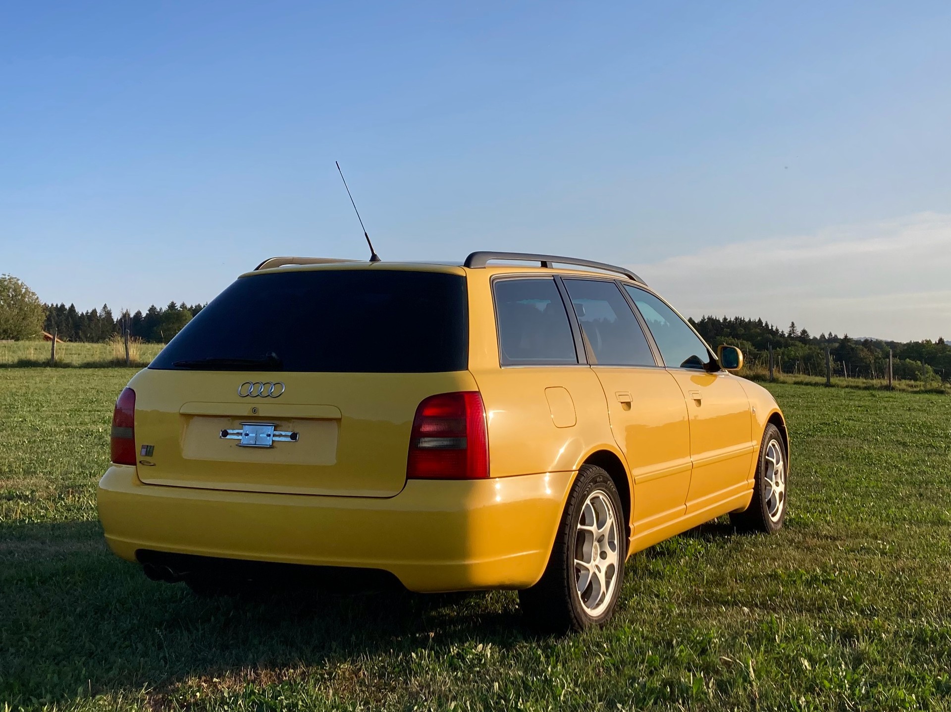 AUDI 2.7 V6 Biturbo quattro-image-2