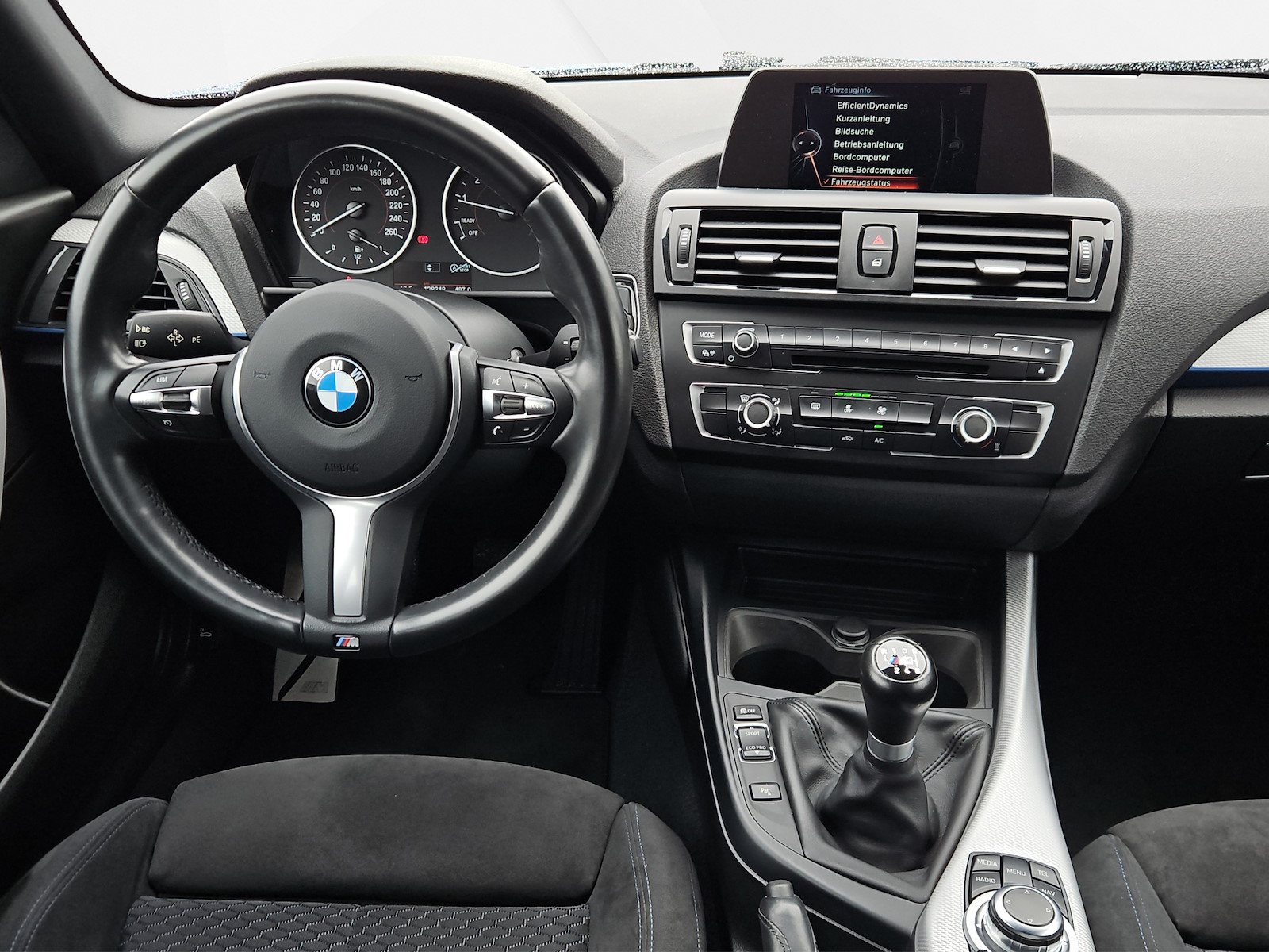 BMW 116i-image-12