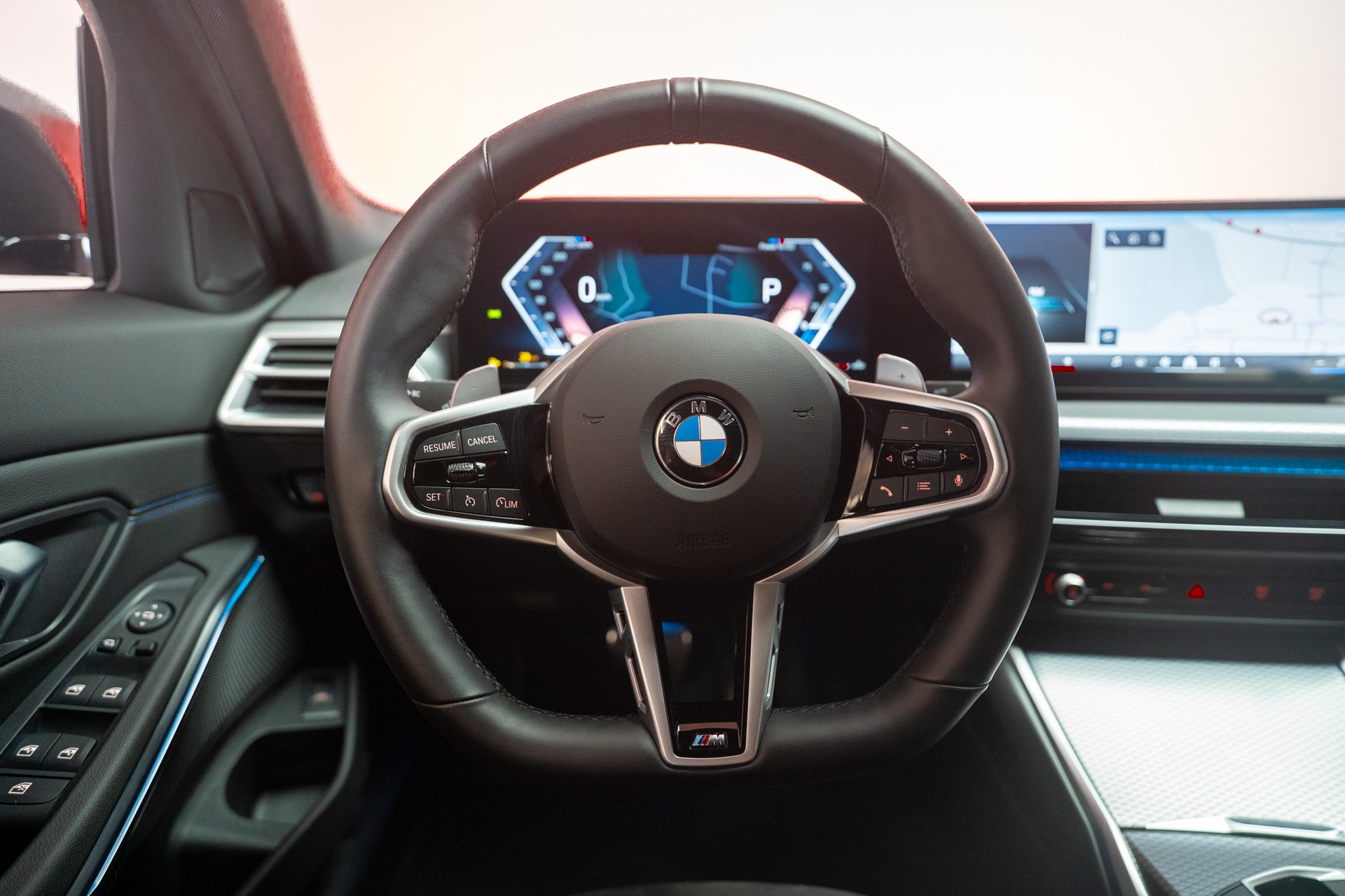 BMW 330d xDrive SAG / LCI / 360°Kamera / Ambientebeleuchtung-image-20