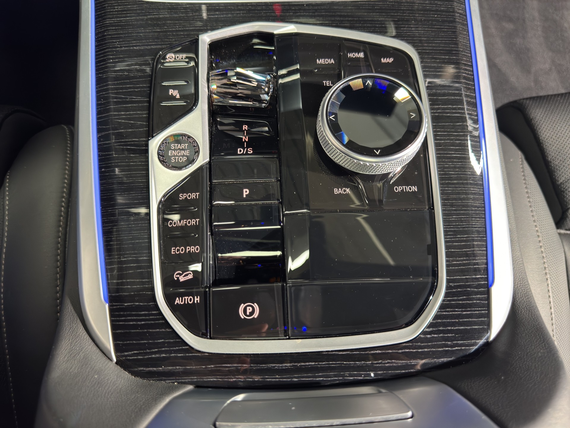 BMW X5 M60i xDrive M Sport-image-10
