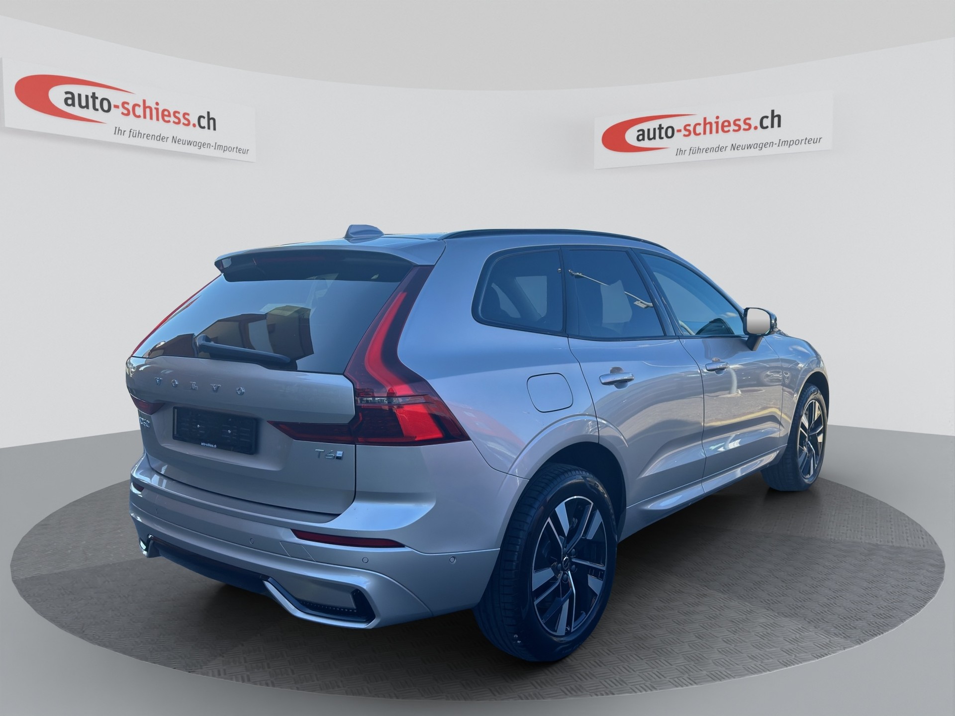 VOLVO XC60 T6 eAWD PluginHybrid Plus Dark Geartronic-image-7