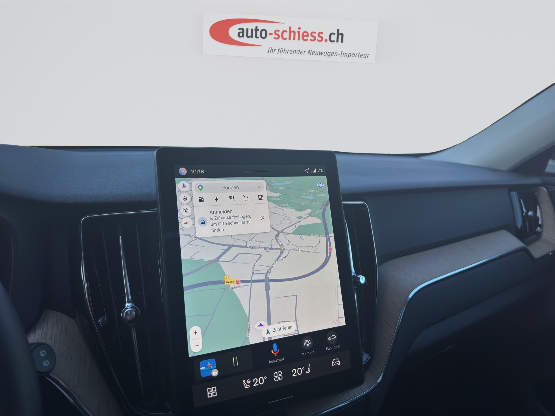 VOLVO XC60 T6 eAWD PluginHybrid Plus Dark Geartronic-image-15