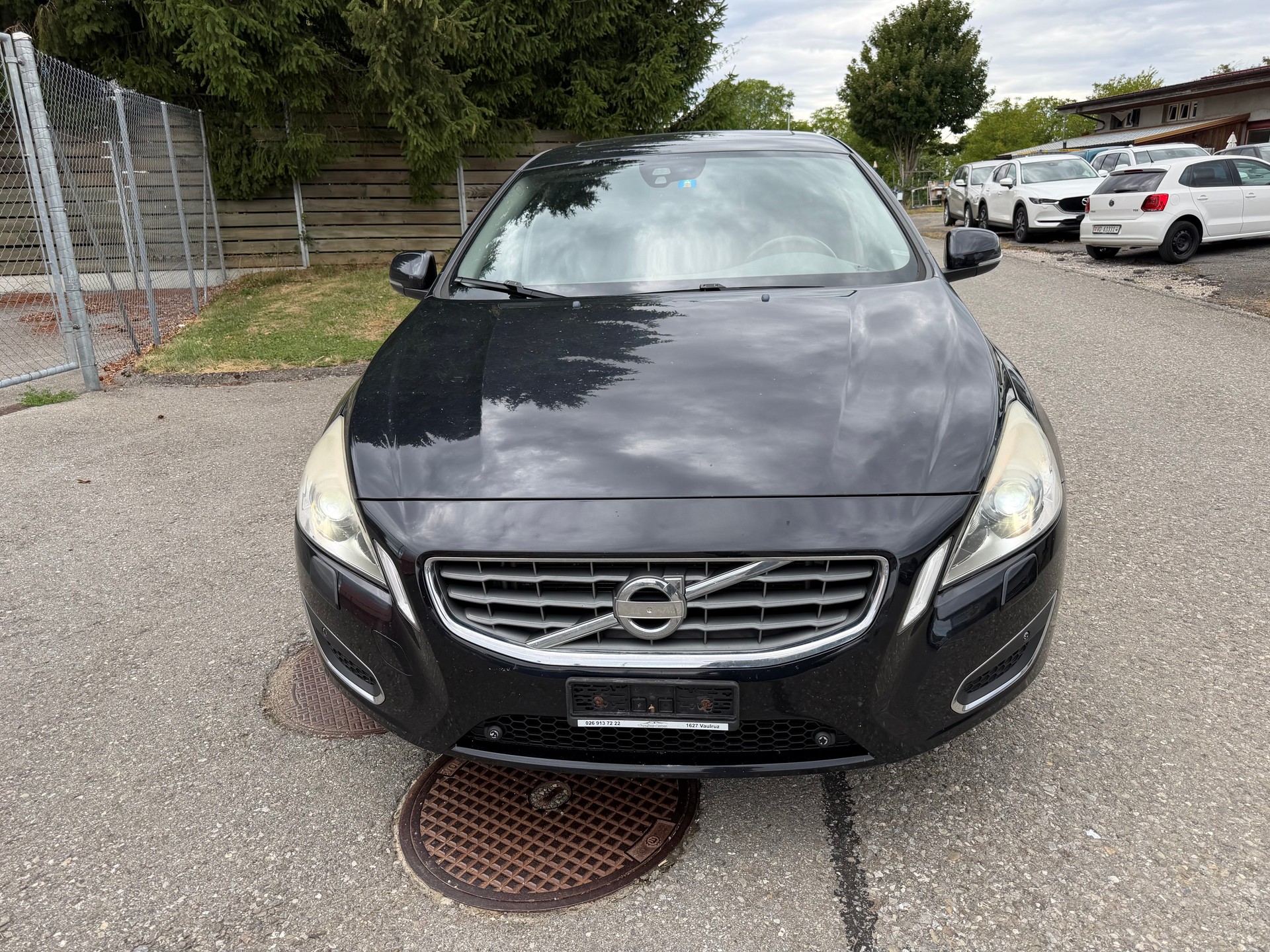 VOLVO V60 D5 AWD Momentum Geartronic-image-1