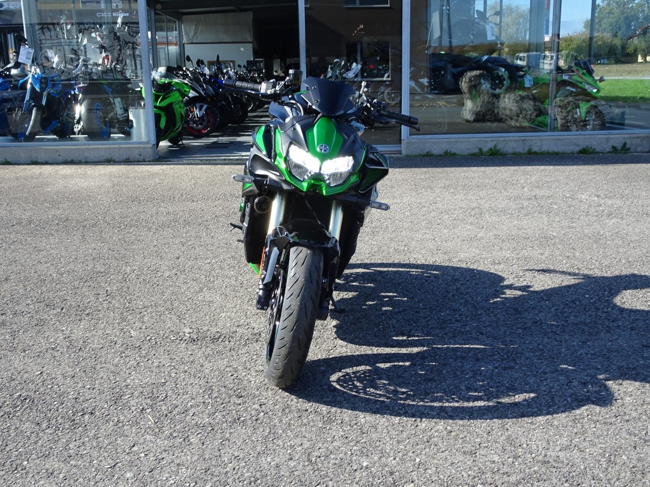 KAWASAKI Z H2 SE-showroom-element-2