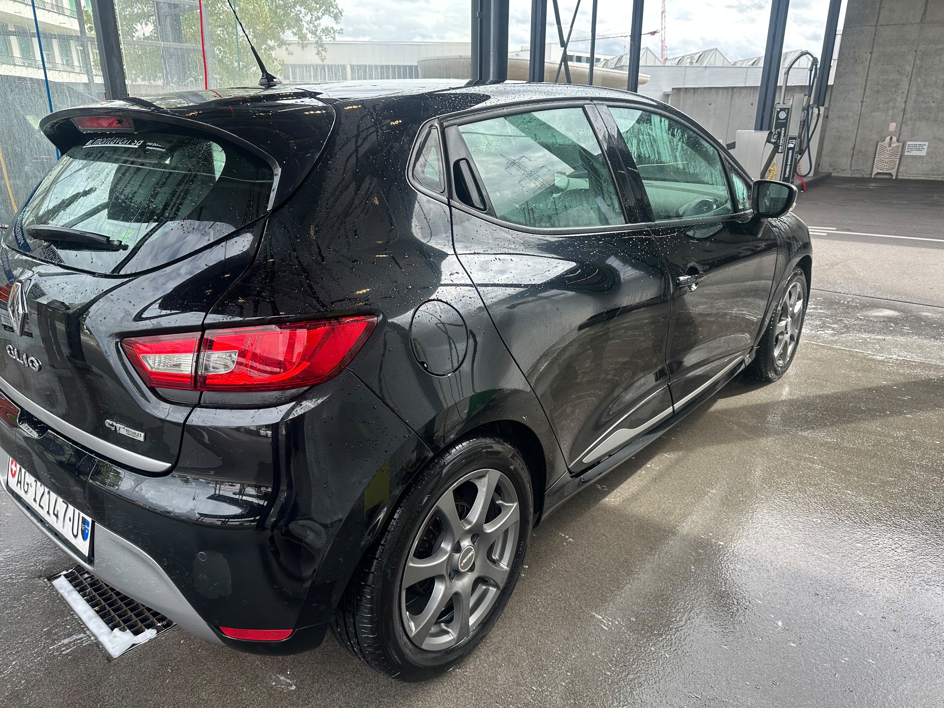 RENAULT Clio 1.2 16V T GT EDC-image-4