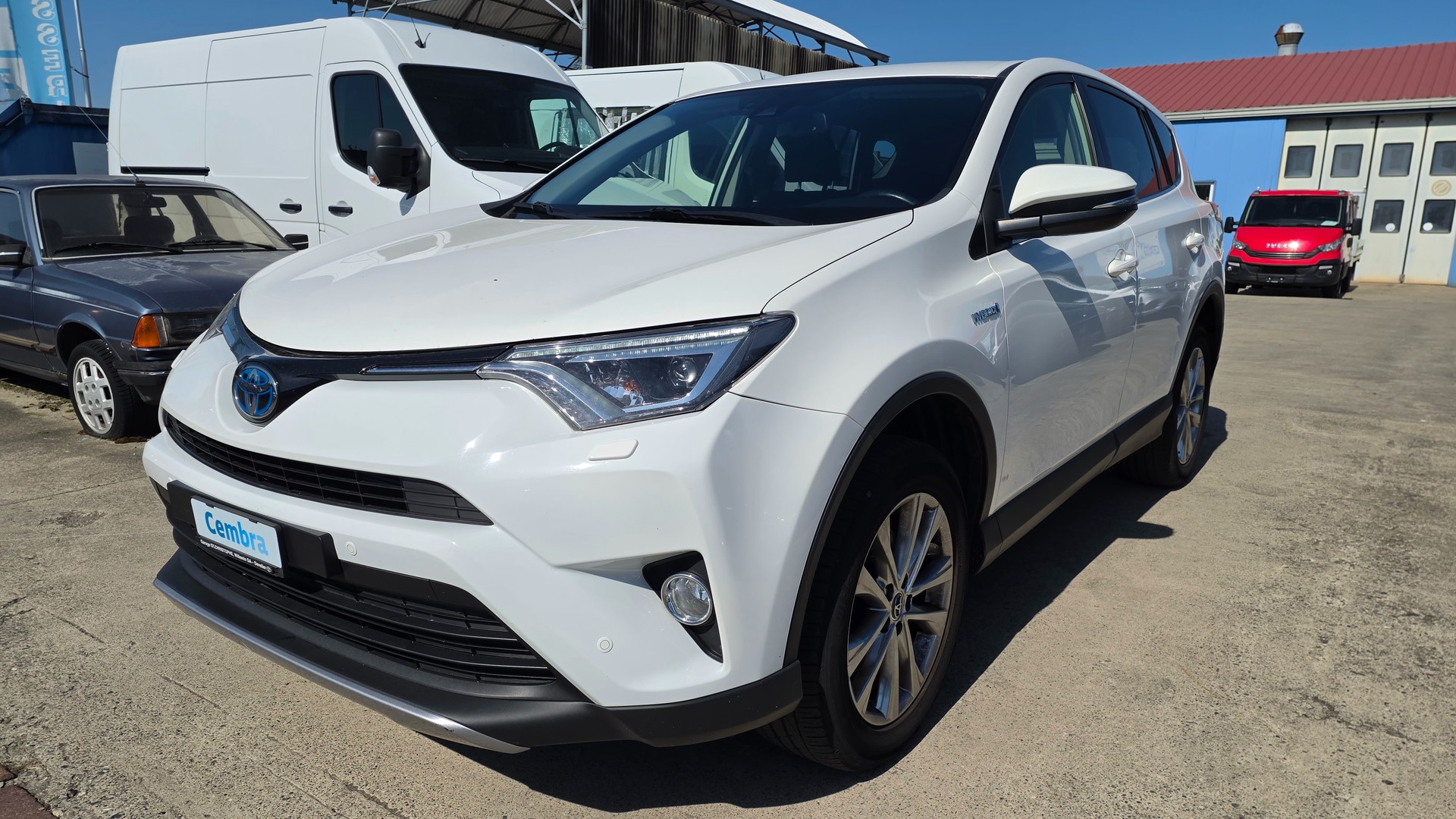 TOYOTA RAV-4 2.5 HSD Trend e-CVT-image-1