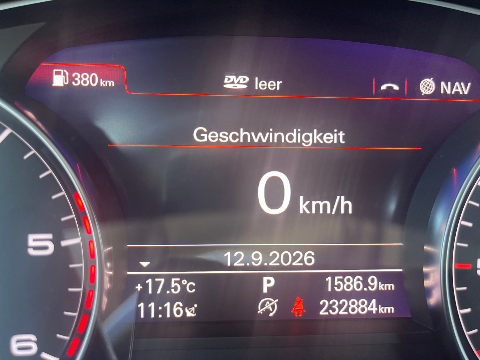 AUDI A6 allroad 3.0 TDI V6 quattro S-tronic-image-12