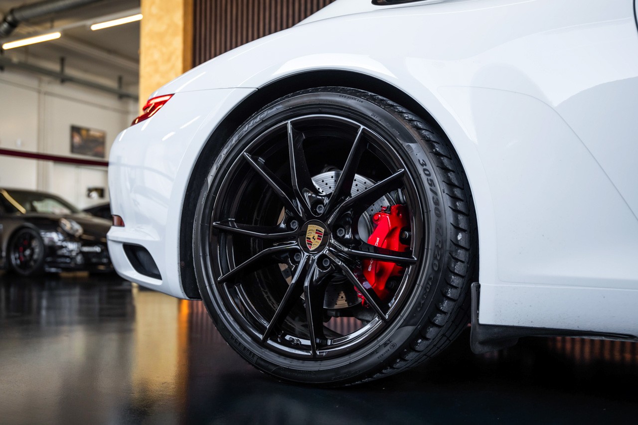 PORSCHE 911 Carrera S PDK-image-9