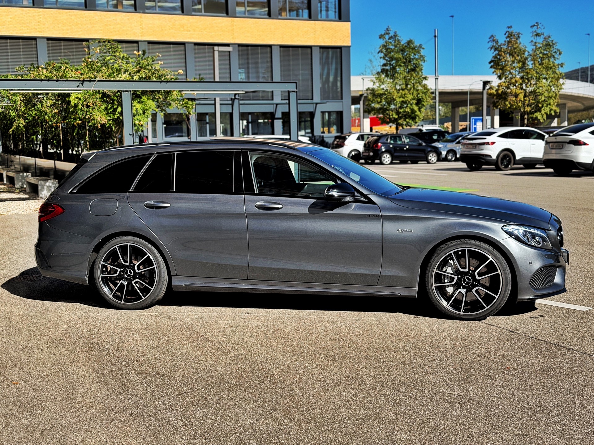 MERCEDES-BENZ C 43 AMG 4Matic 9G-Tronic-image-6