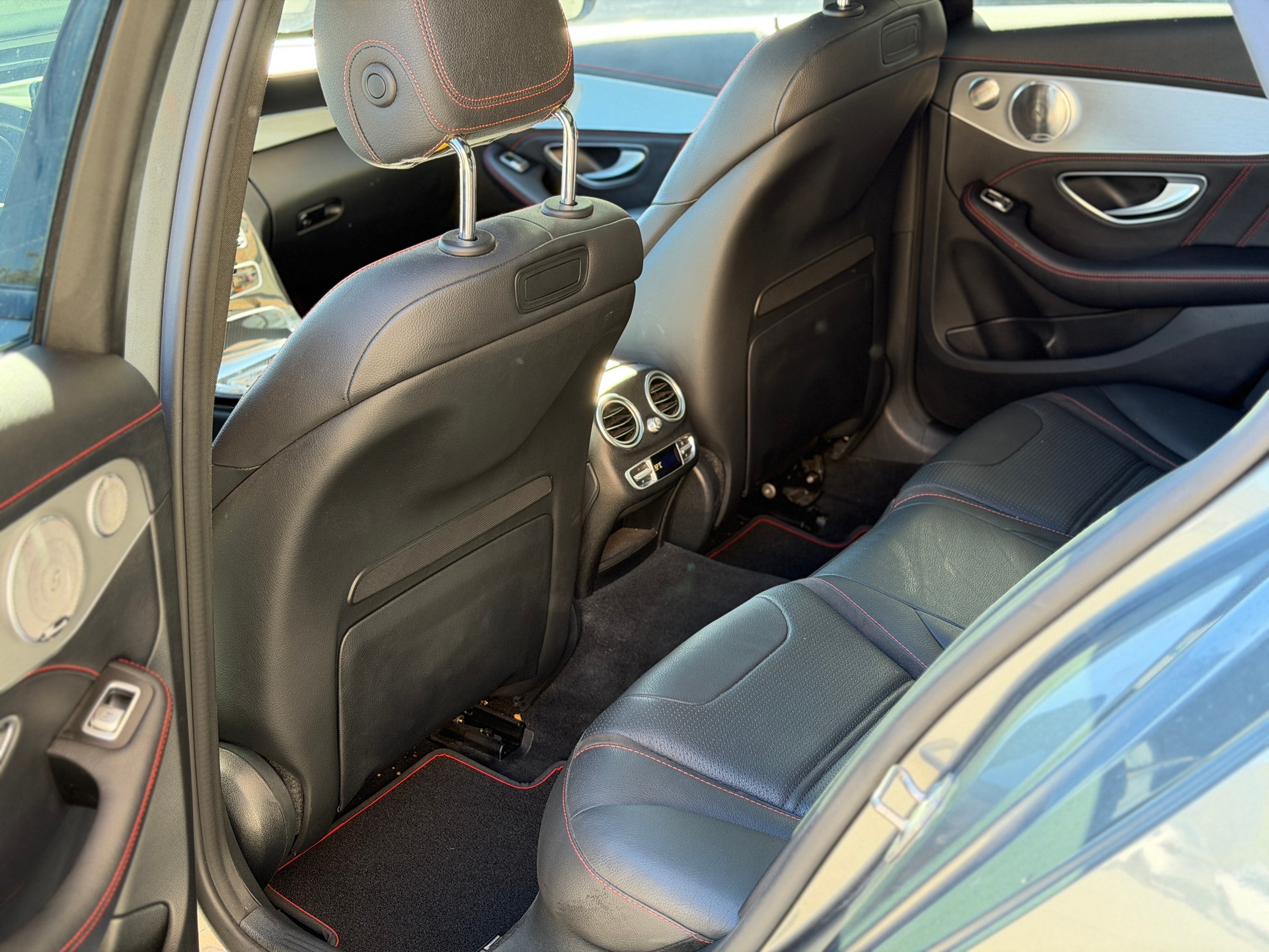 MERCEDES-BENZ C 43 AMG 4Matic 9G-Tronic-image-16