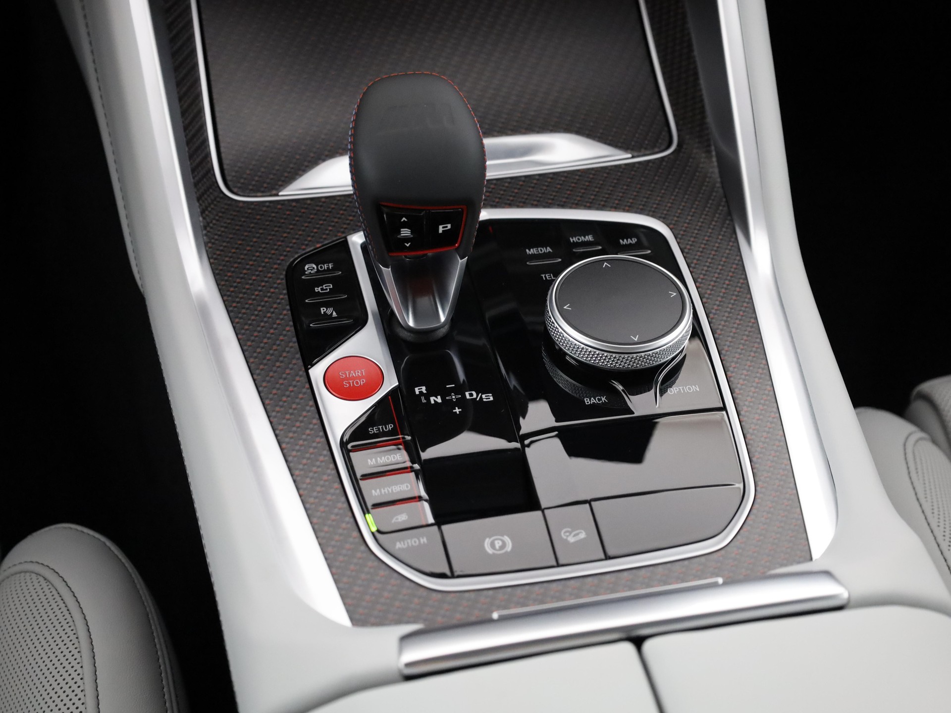 BMW XM G09 Label Plug-in Hybrid-image-16