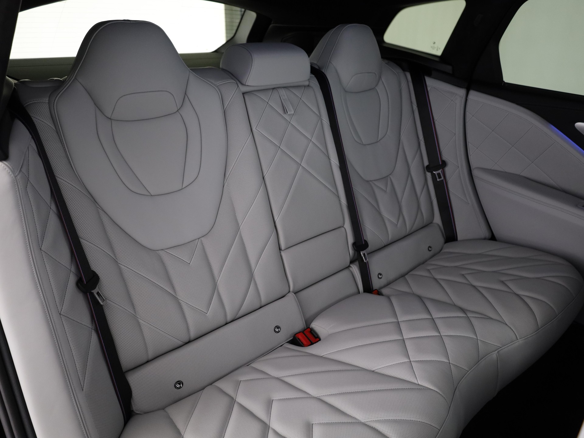 BMW XM G09 Label Plug-in Hybrid-image-14