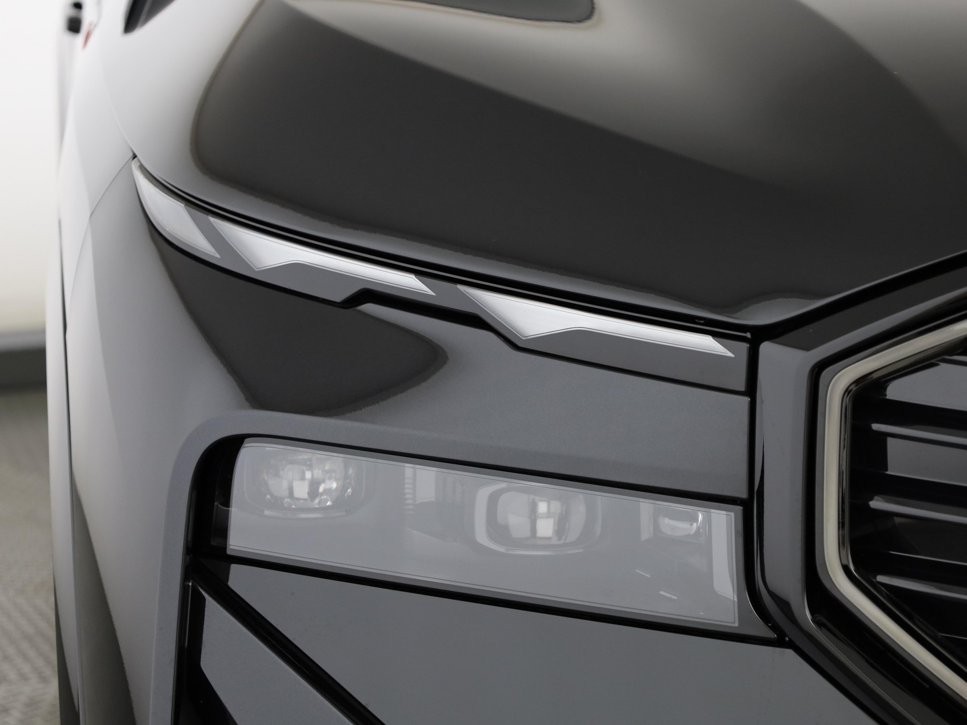 BMW XM G09 Label Plug-in Hybrid-image-5
