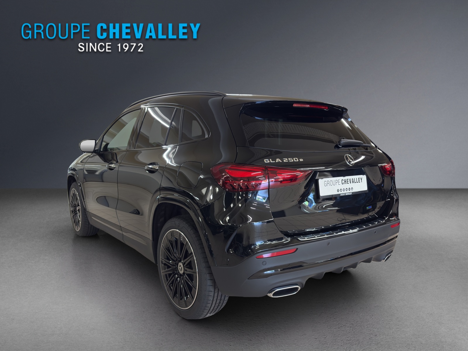 MERCEDES-BENZ GLA 250e with EQ Hybrid Technology-image-2
