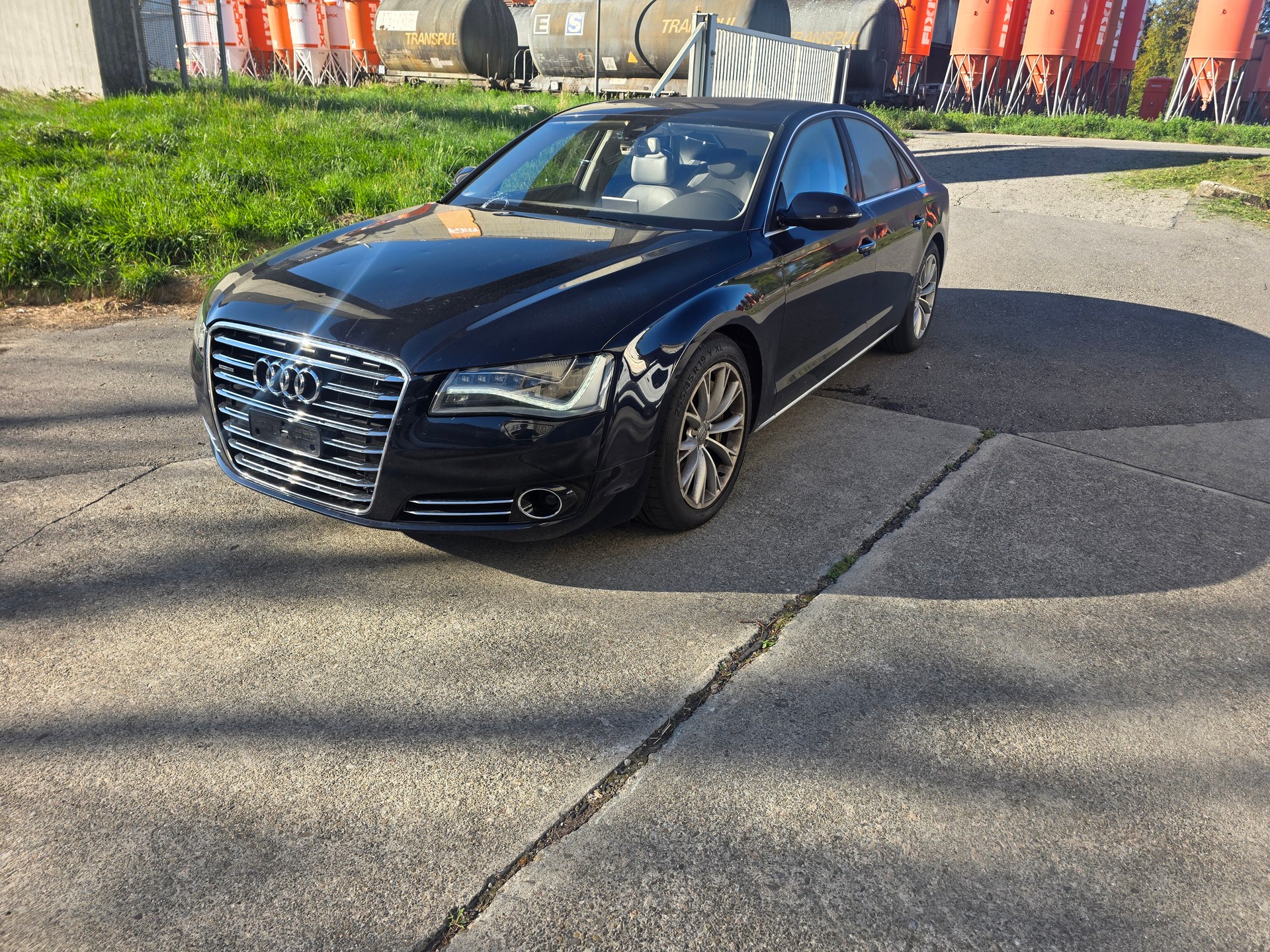 AUDI A8 4.2 FSI quattro tiptronic-image-0