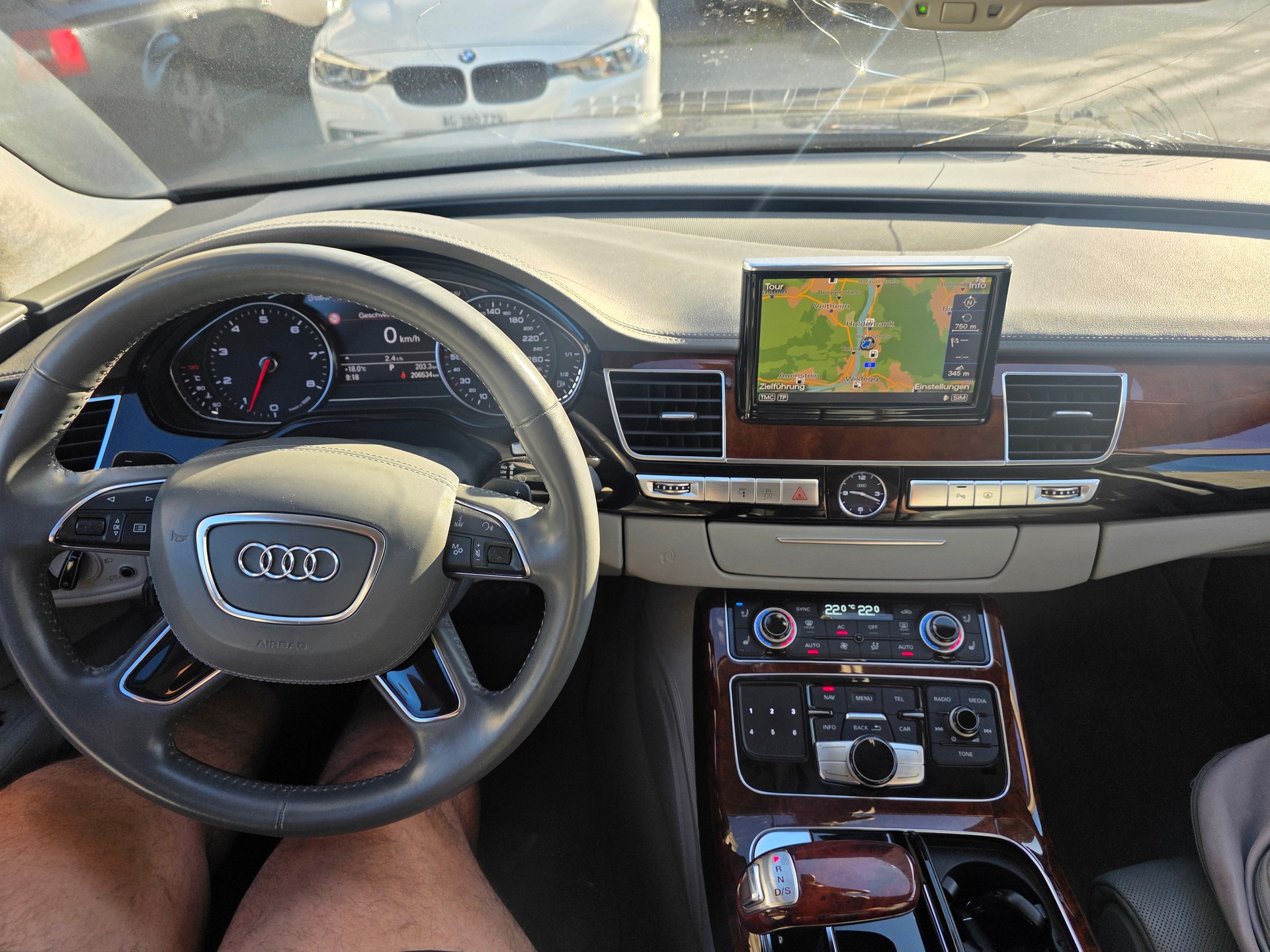 AUDI A8 4.2 FSI quattro tiptronic-image-10