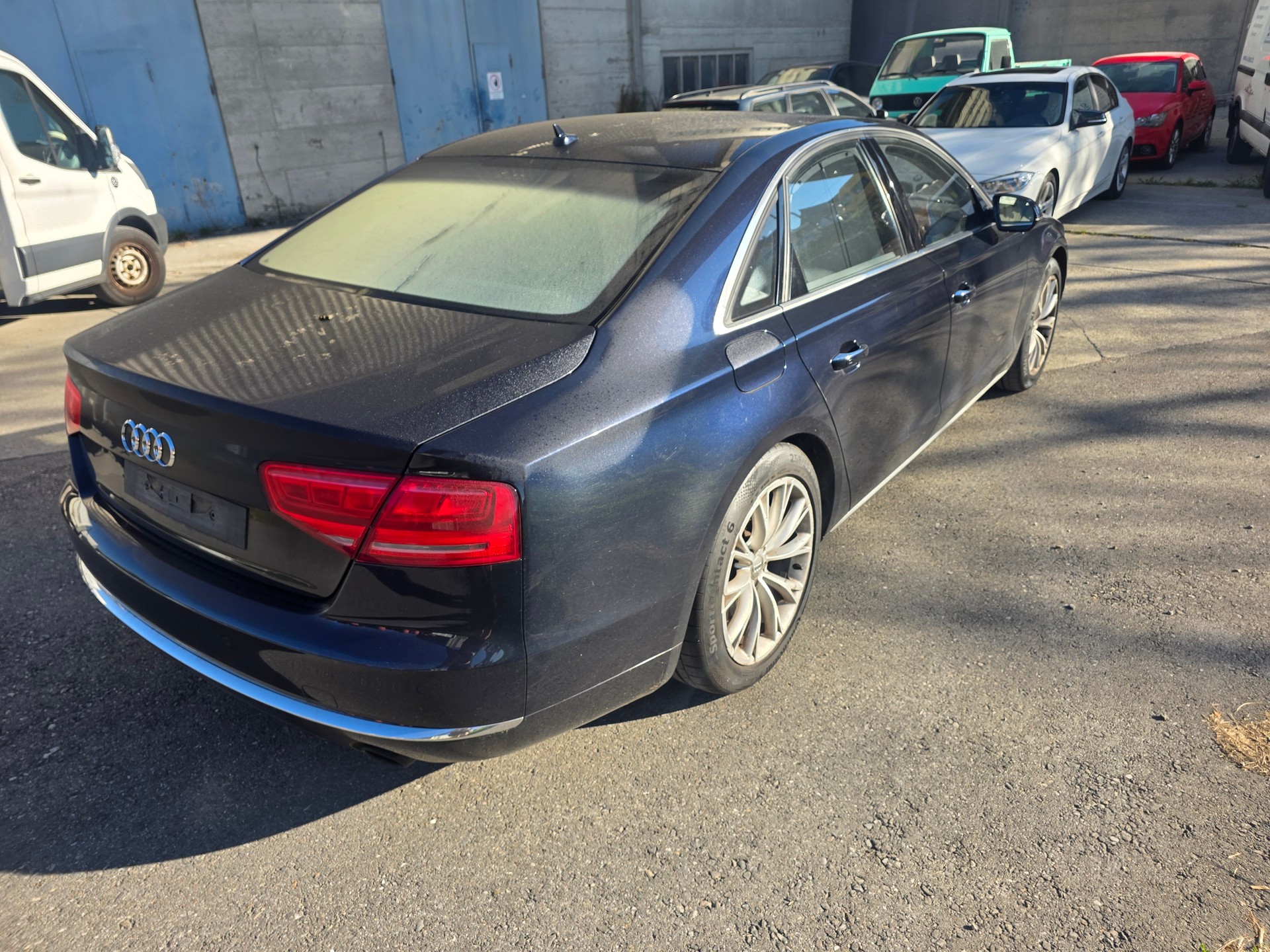 AUDI A8 4.2 FSI quattro tiptronic-image-14
