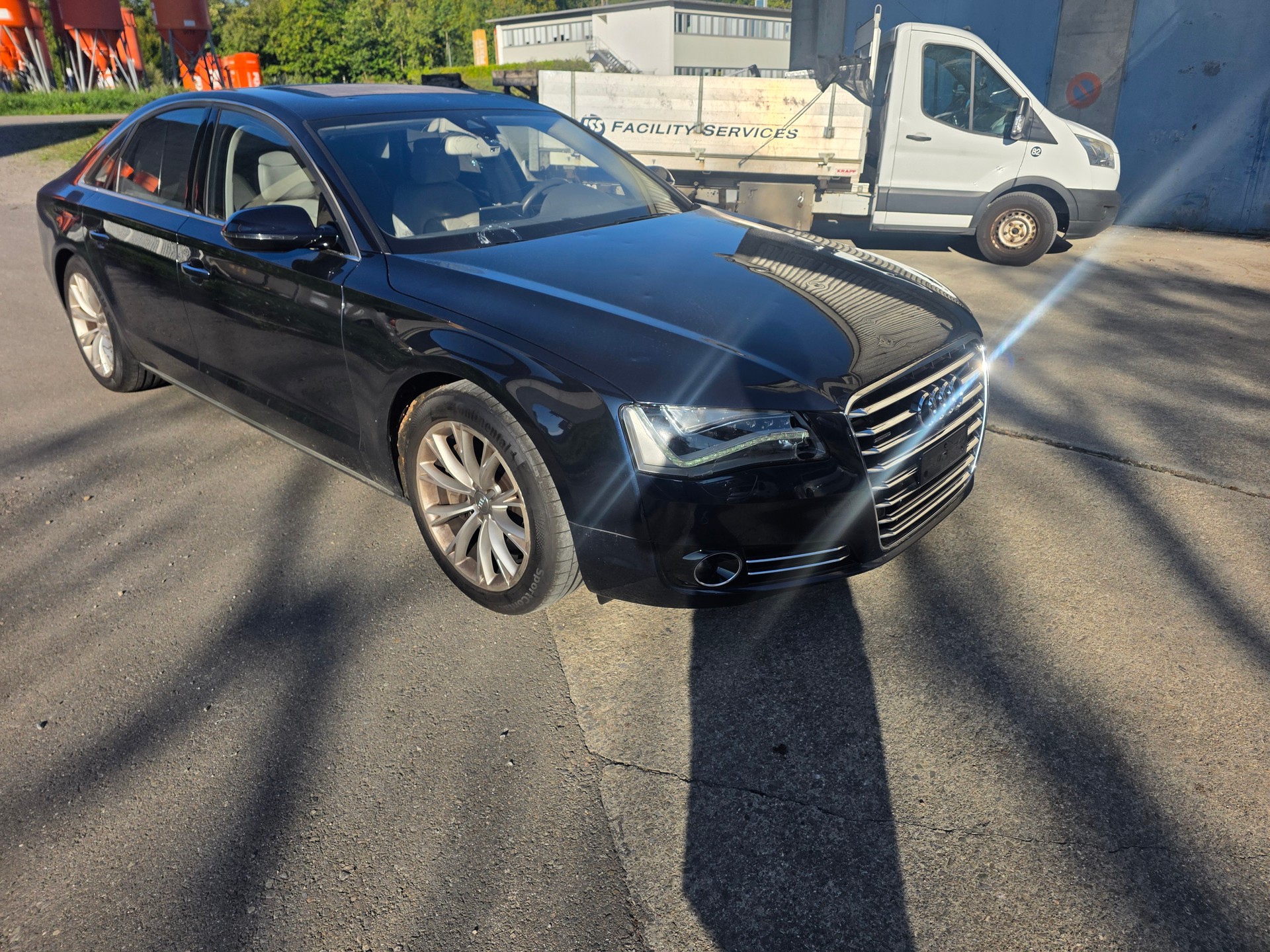 AUDI A8 4.2 FSI quattro tiptronic-image-2