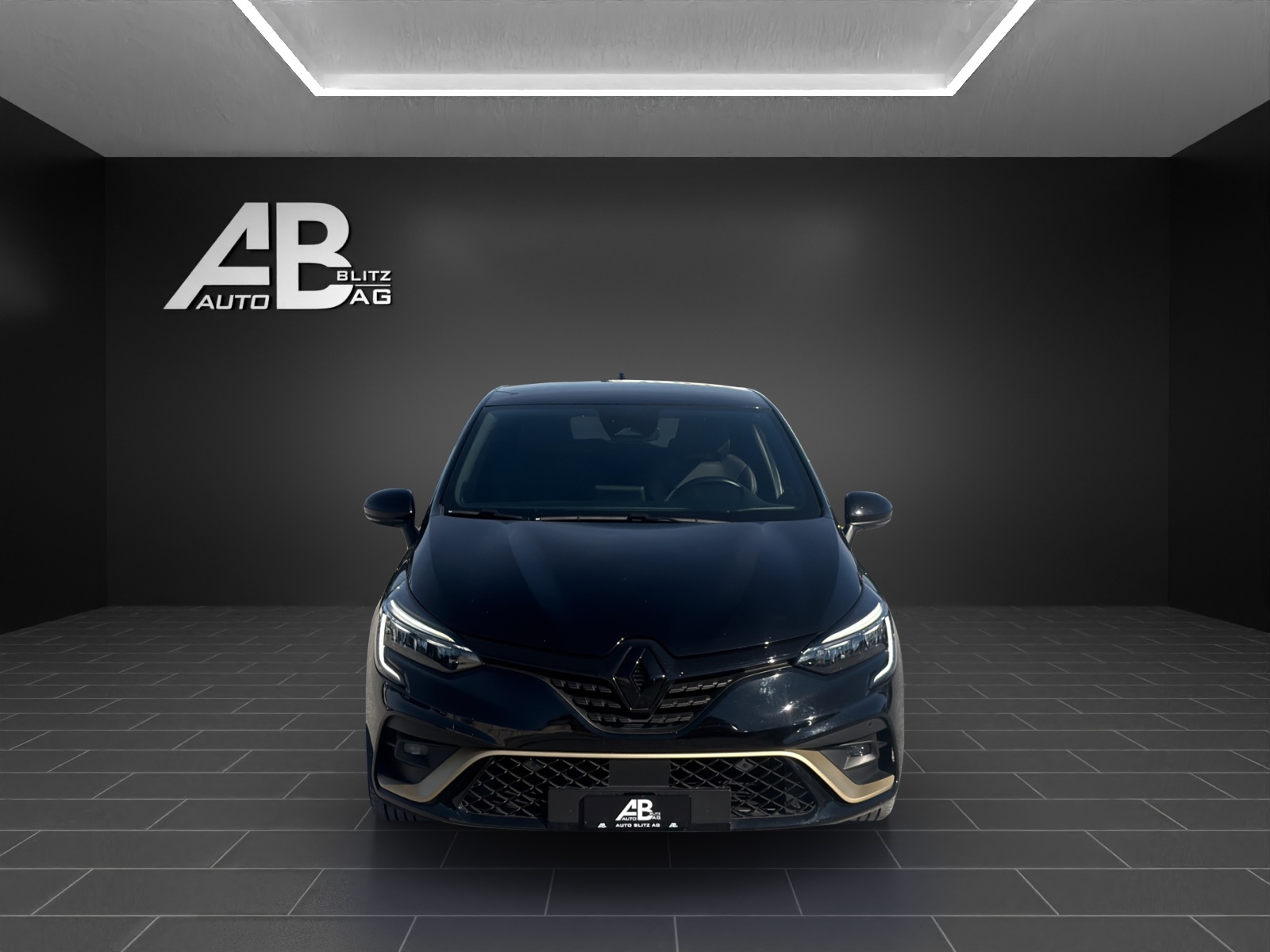 RENAULT Clio 1.6 E-Tech Engineered-image-0