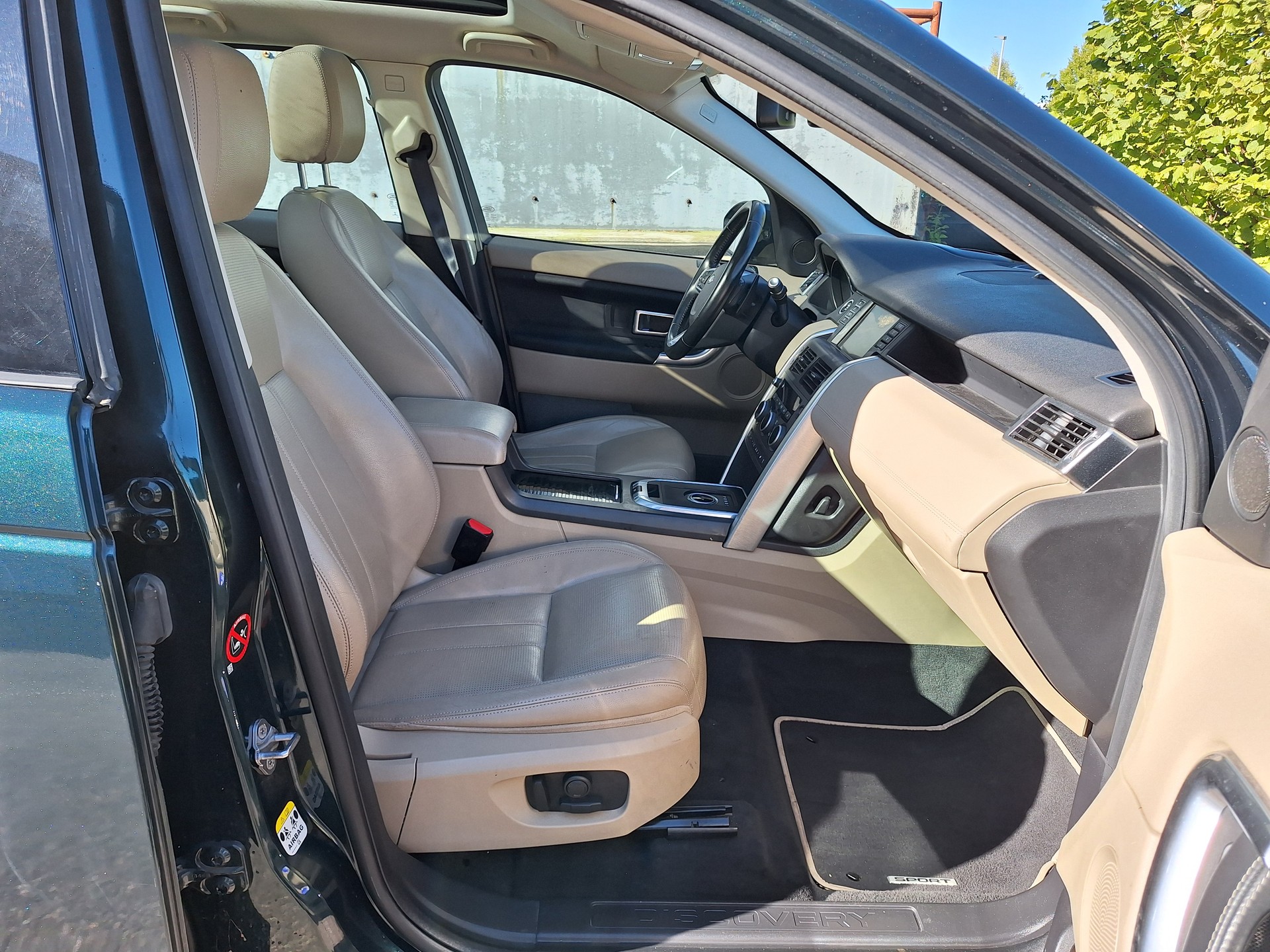 LAND ROVER Discovery Sport 2.0 TD4 HSE AT9-image-7