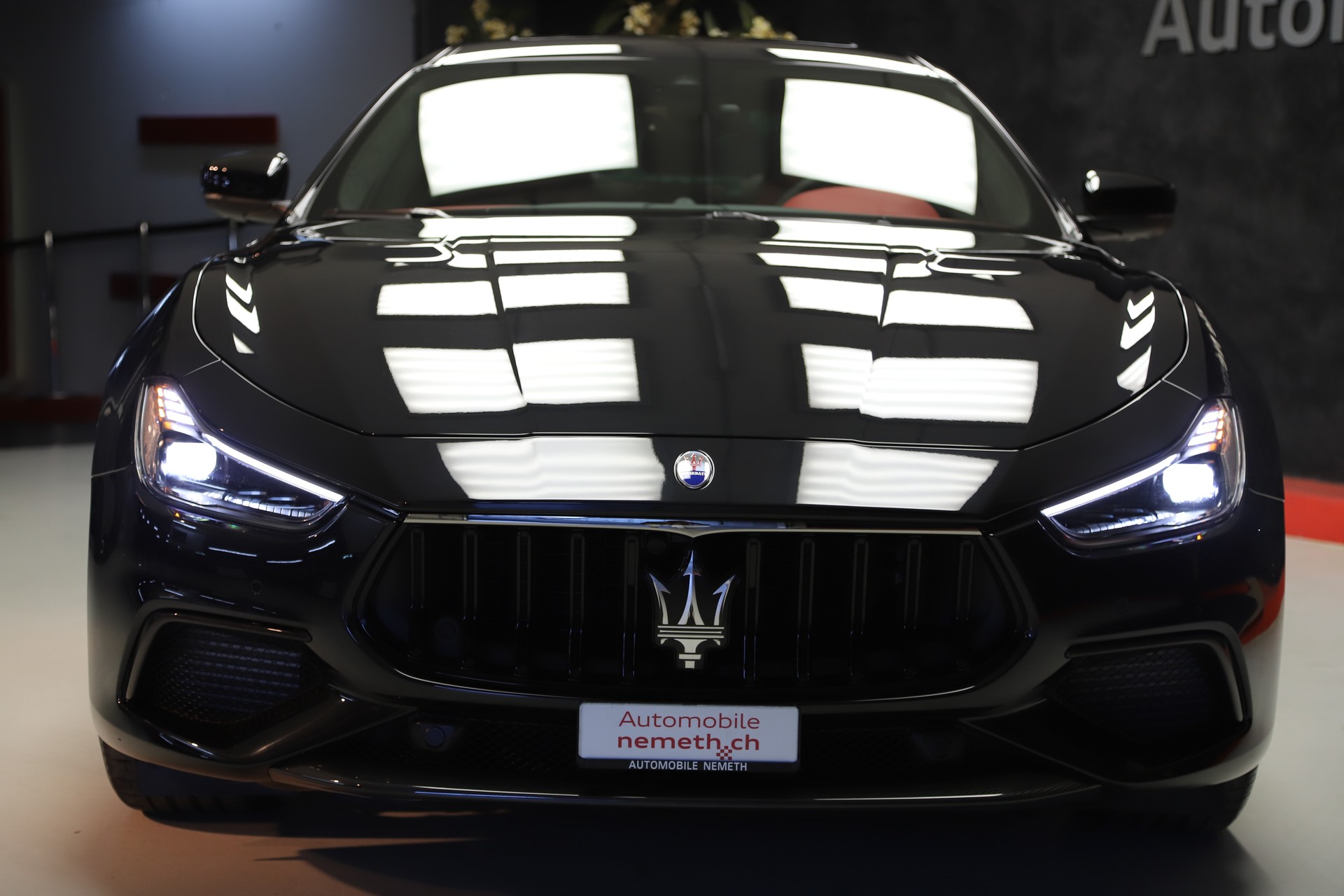 MASERATI Ghibli Trofeo 3.8 V8 Automatica-image-4